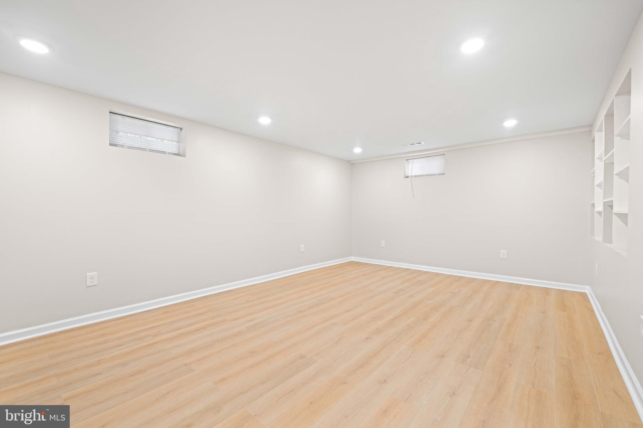 WEYBURN PARK - Residential