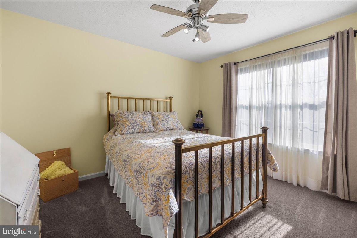 HUNTINGTON MEADOWS - Residential