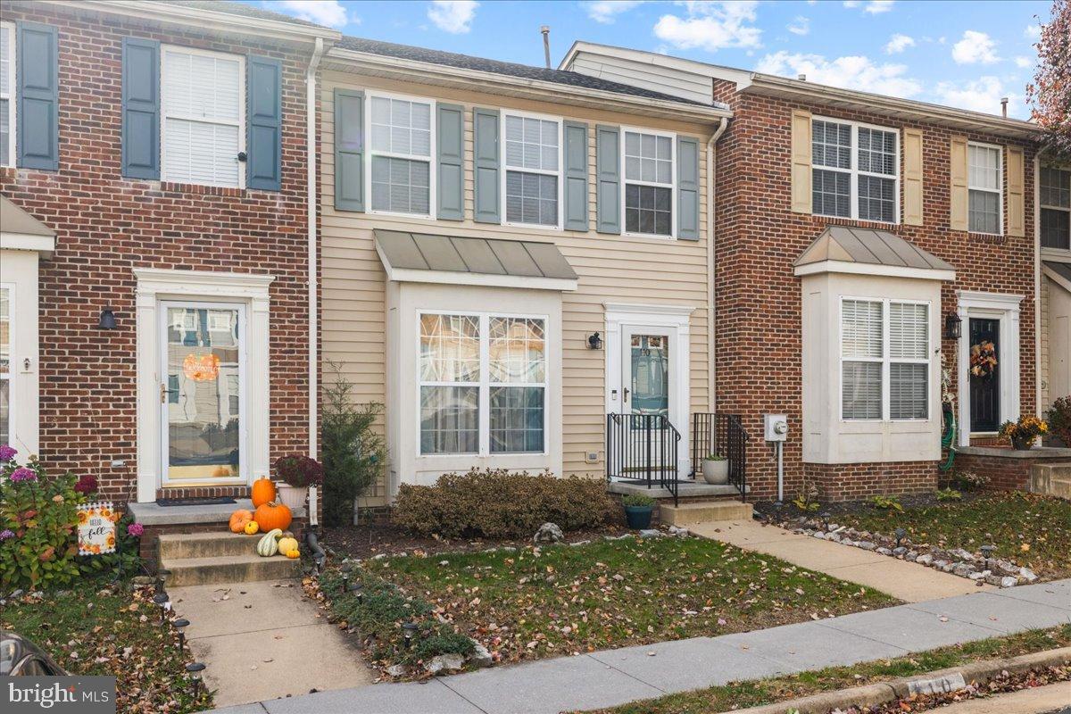 HUNTINGTON MEADOWS - Residential