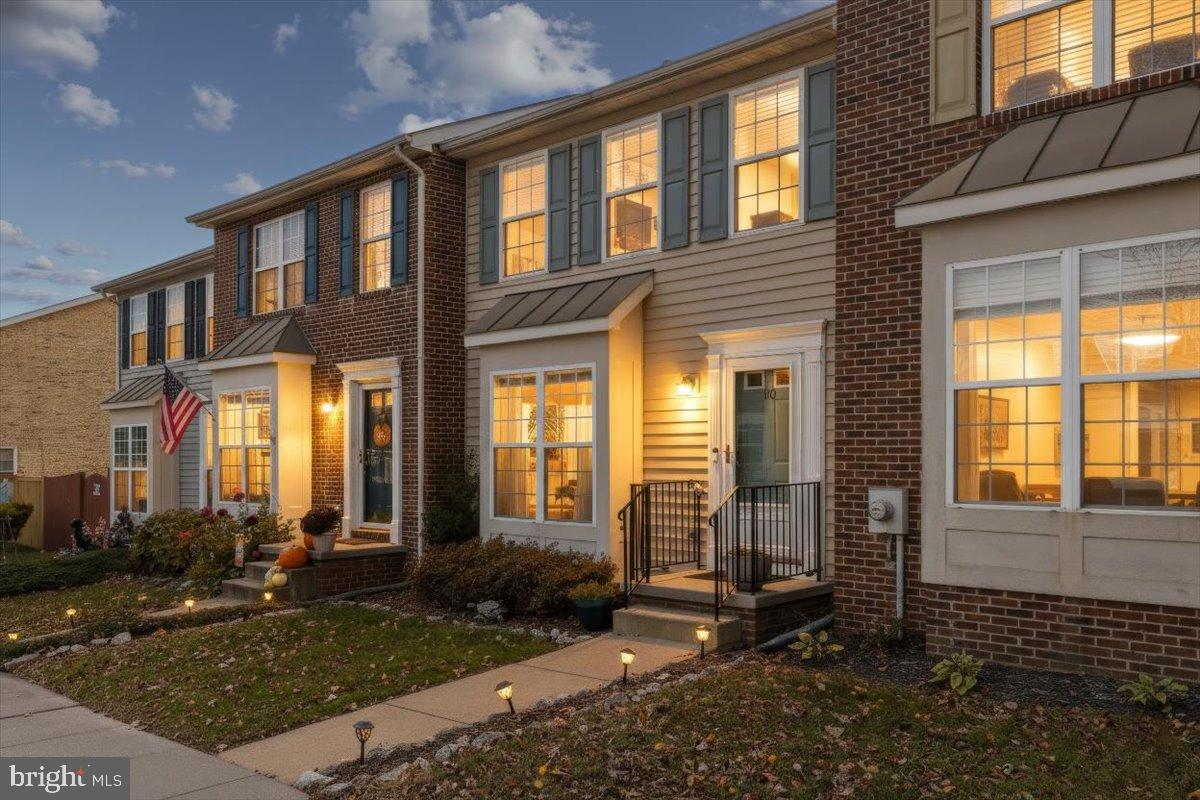 HUNTINGTON MEADOWS - Residential