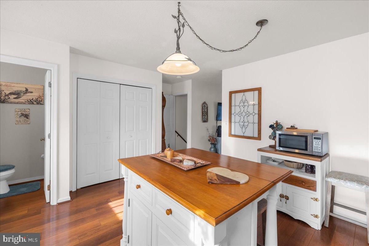 HUNTINGTON MEADOWS - Residential