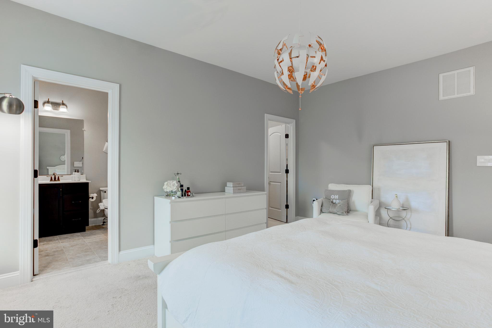 BEACON HILL - Residential