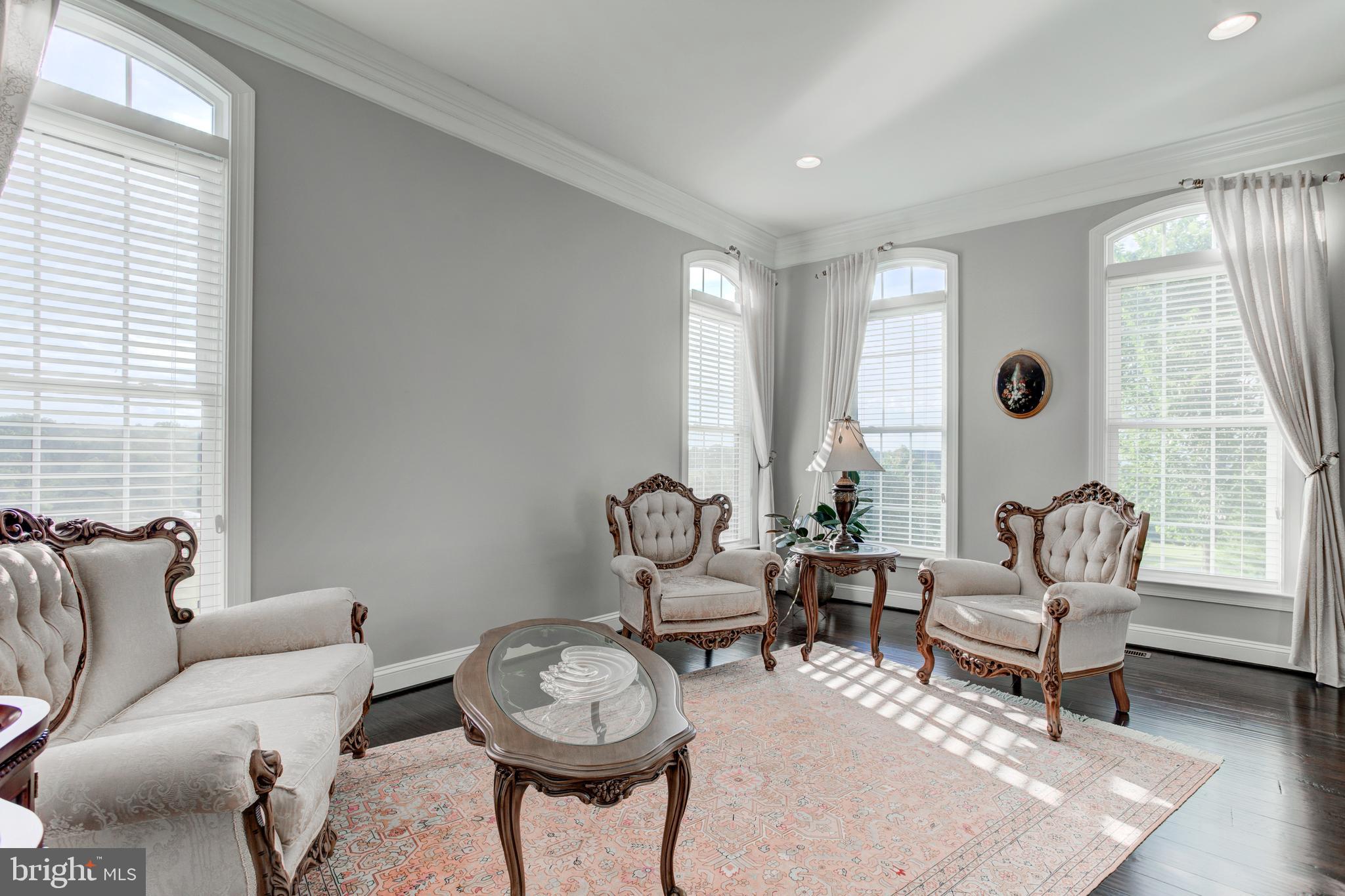 BEACON HILL - Residential