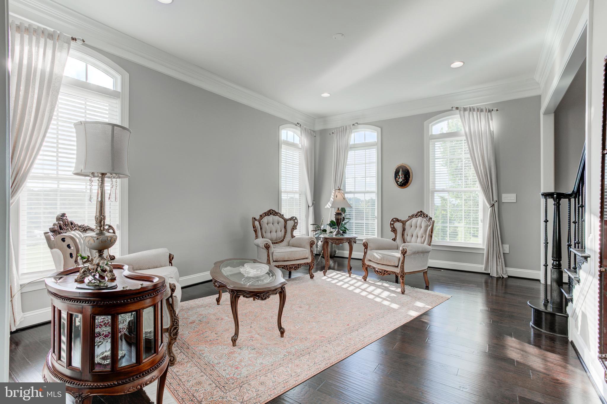 BEACON HILL - Residential