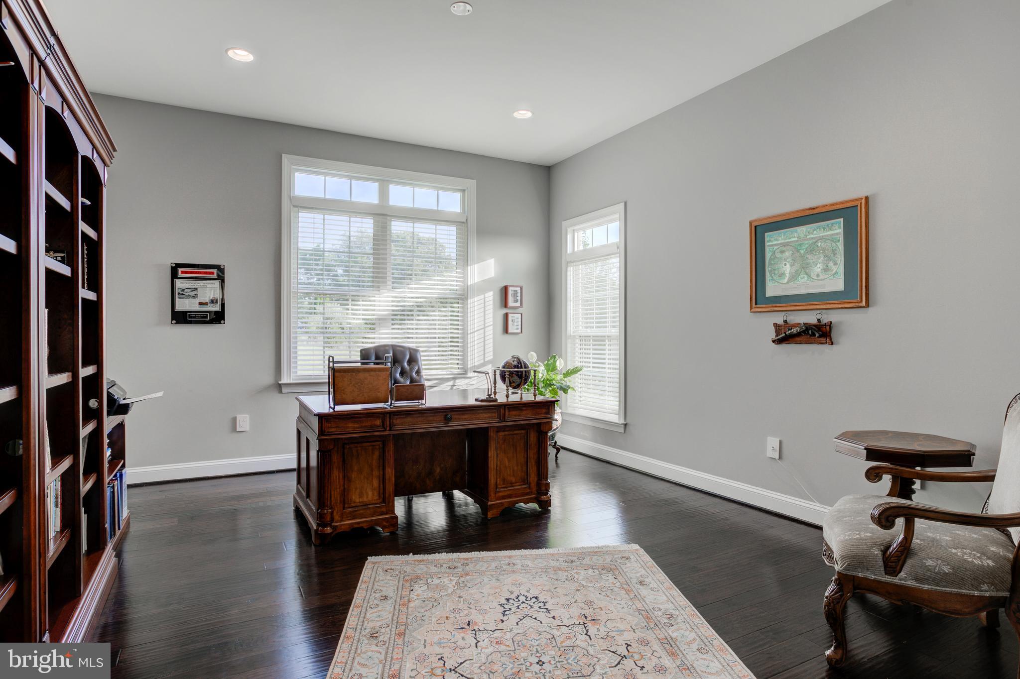 BEACON HILL - Residential