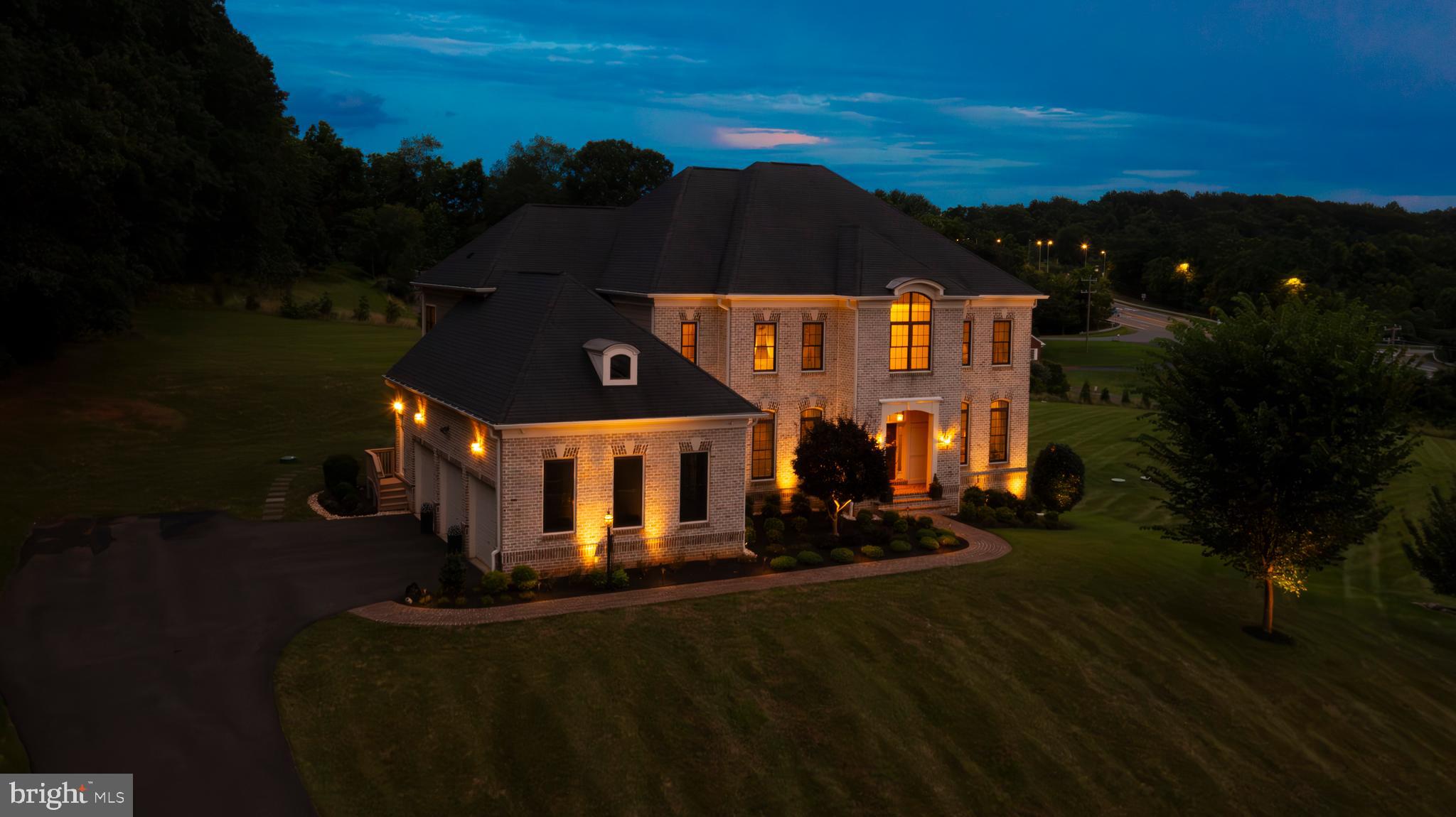 BEACON HILL - Residential