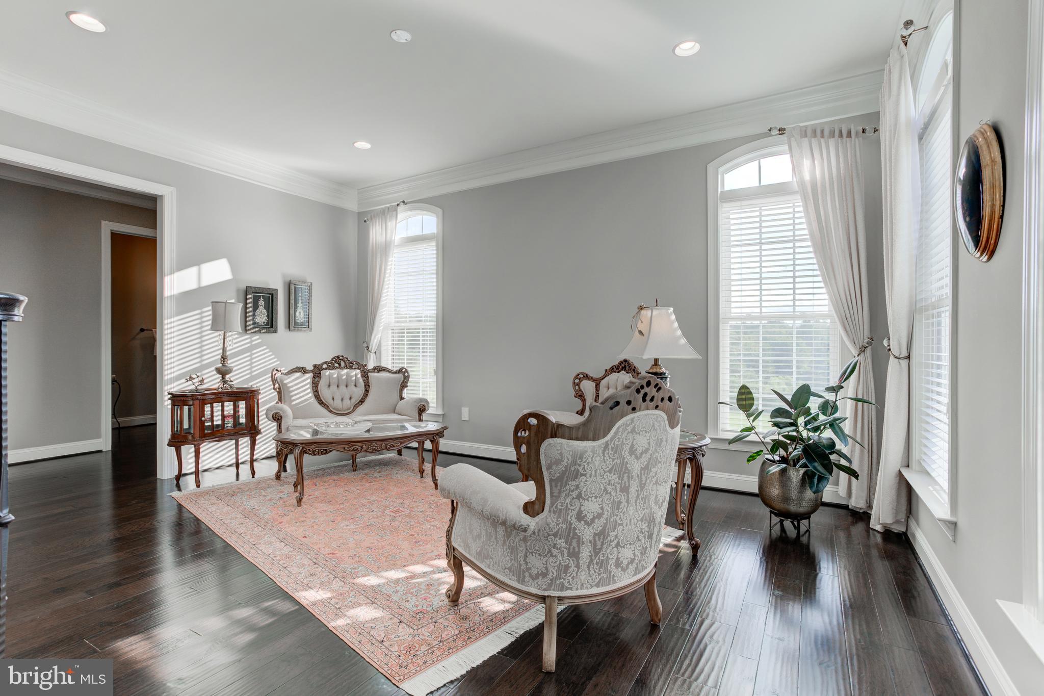 BEACON HILL - Residential