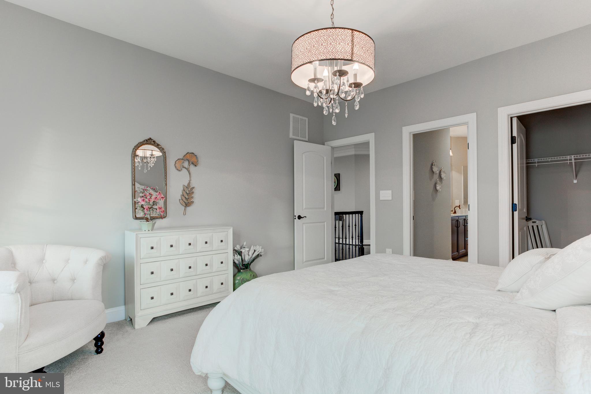 BEACON HILL - Residential