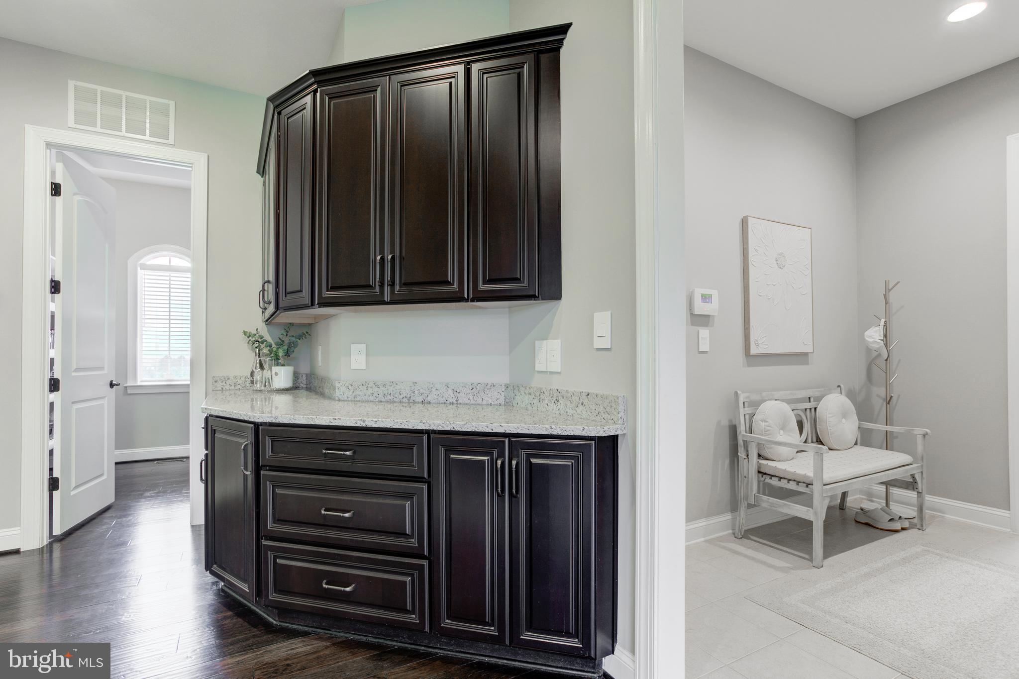 BEACON HILL - Residential