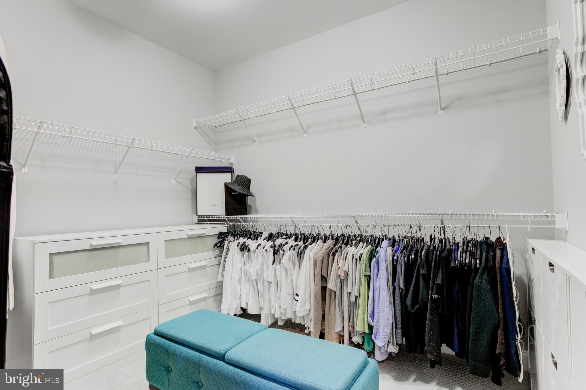 BEACON HILL - Residential