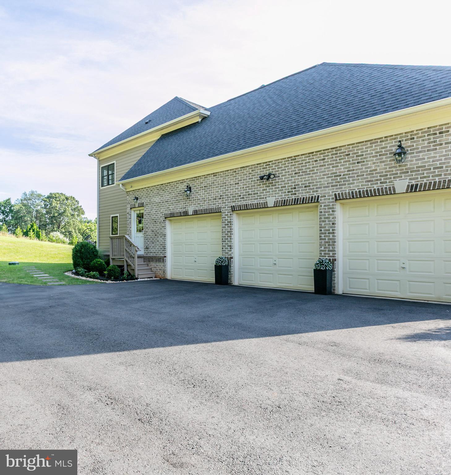 BEACON HILL - Residential