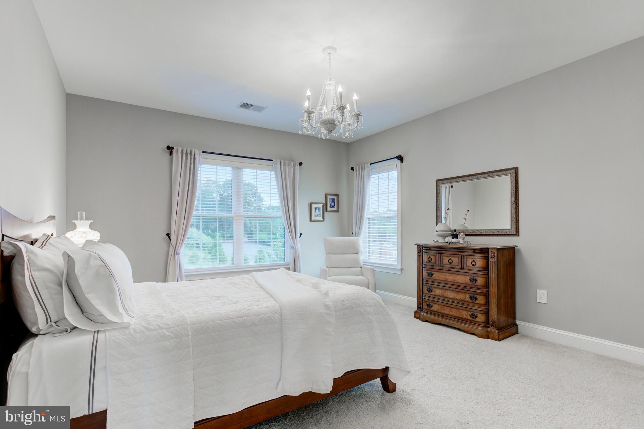 BEACON HILL - Residential