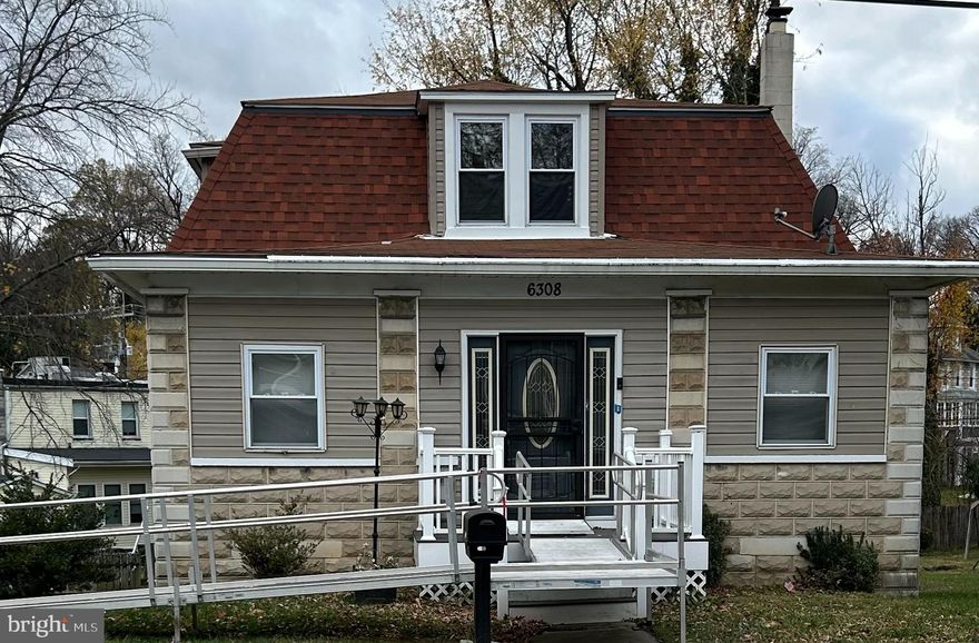 This 5-bedroom 3-full baths forever home in the Rosemont East neighborhood awaits a new owner. This hidden gem offers a spacious living room with natural light, an open kitchen, a peaceful master bedroom with a walk-in closet, and a backyard waiting for a friends and family gathering.  This affordable awaits your visit, make your appointment today