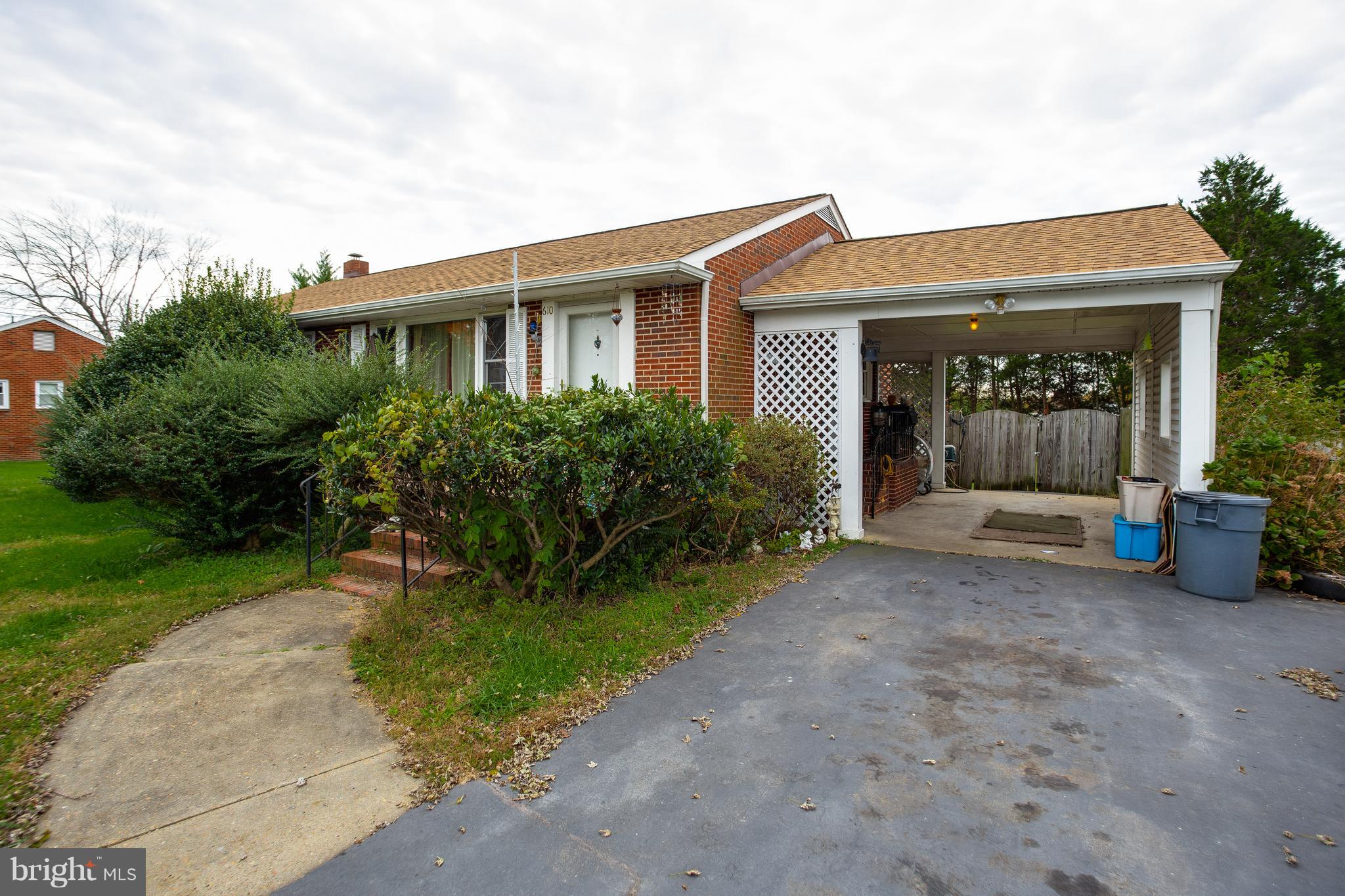 SUNNYSIDE - Residential