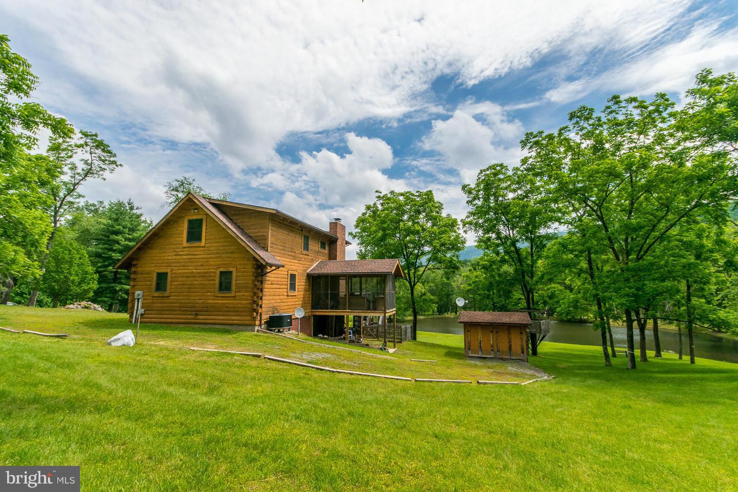 RIVER RIDGE - Residential