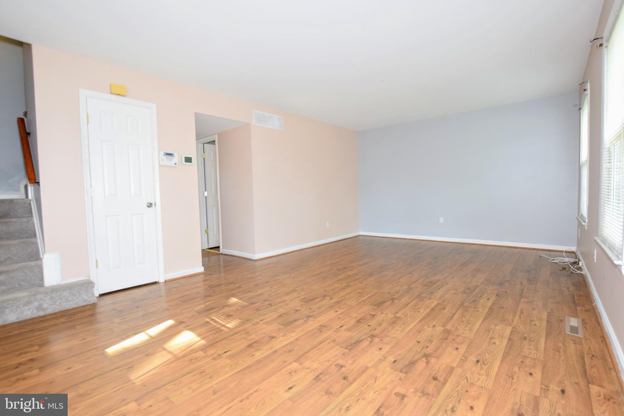 HARFORD SQUARE - Residential Lease