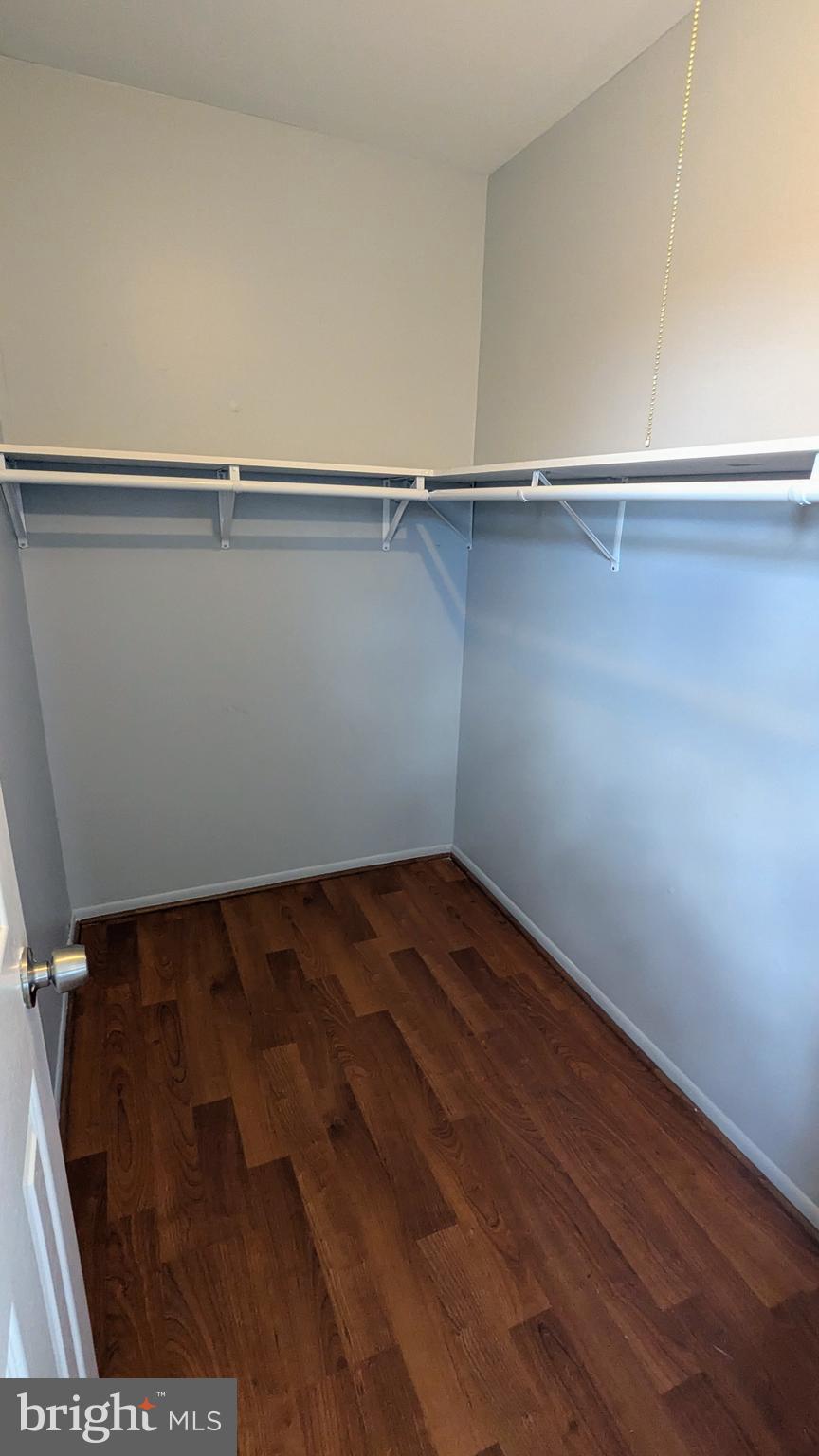 HARFORD SQUARE - Residential Lease