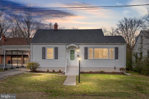 107 GIBSON STREET FREDERICKSBURG VA 22401