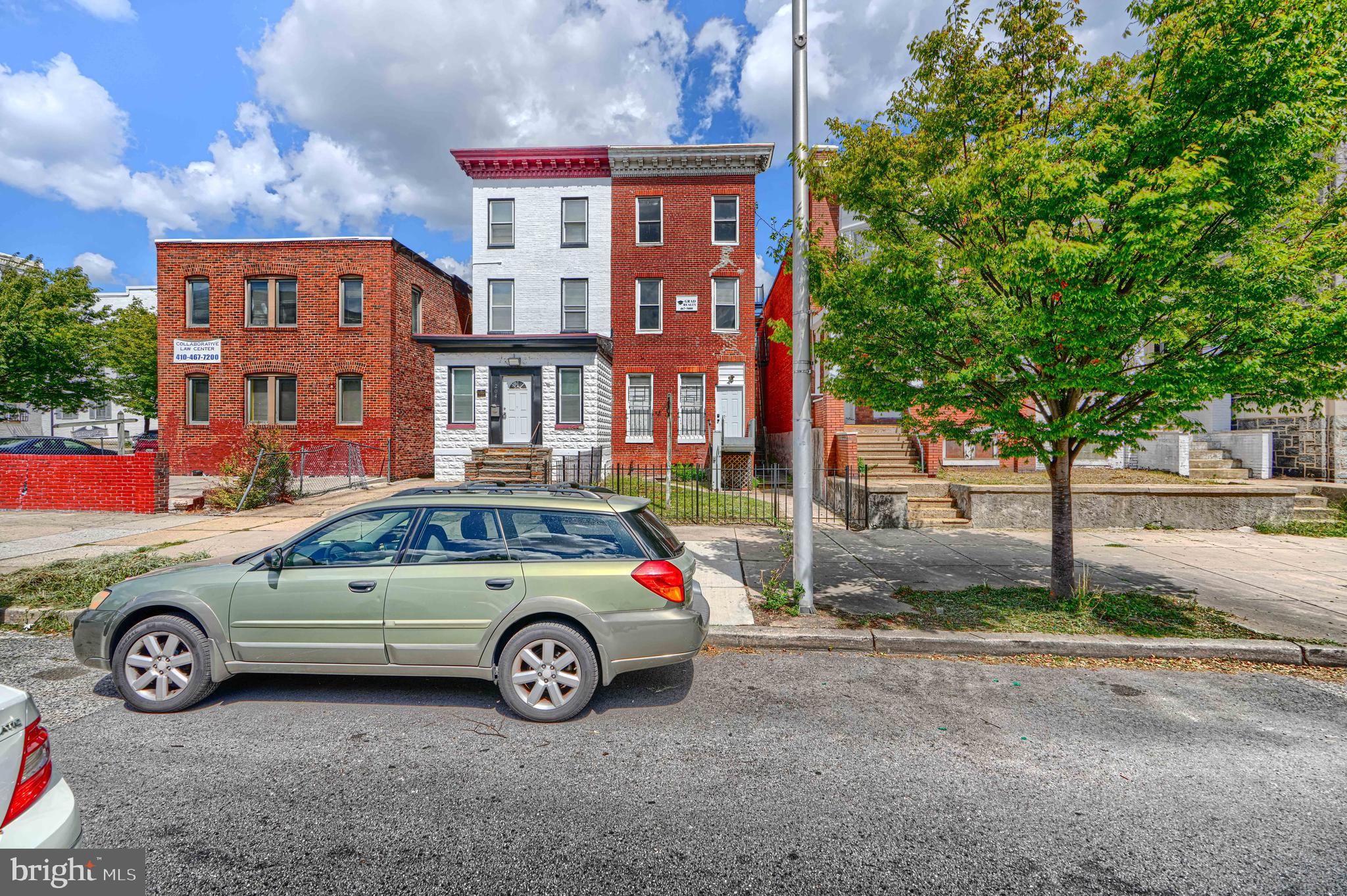 206 E 25TH STREET E