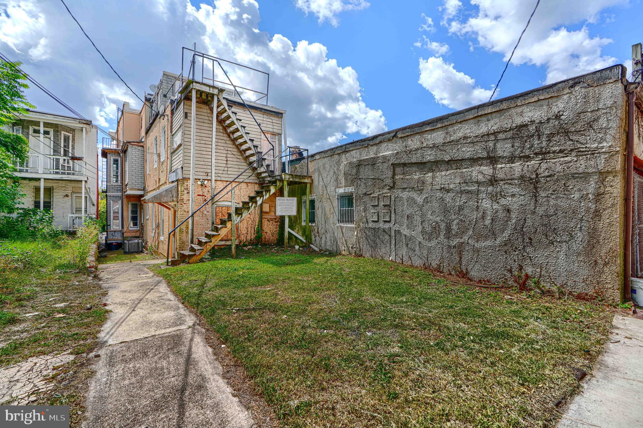 CHARLES VILLAGE - Residential Income