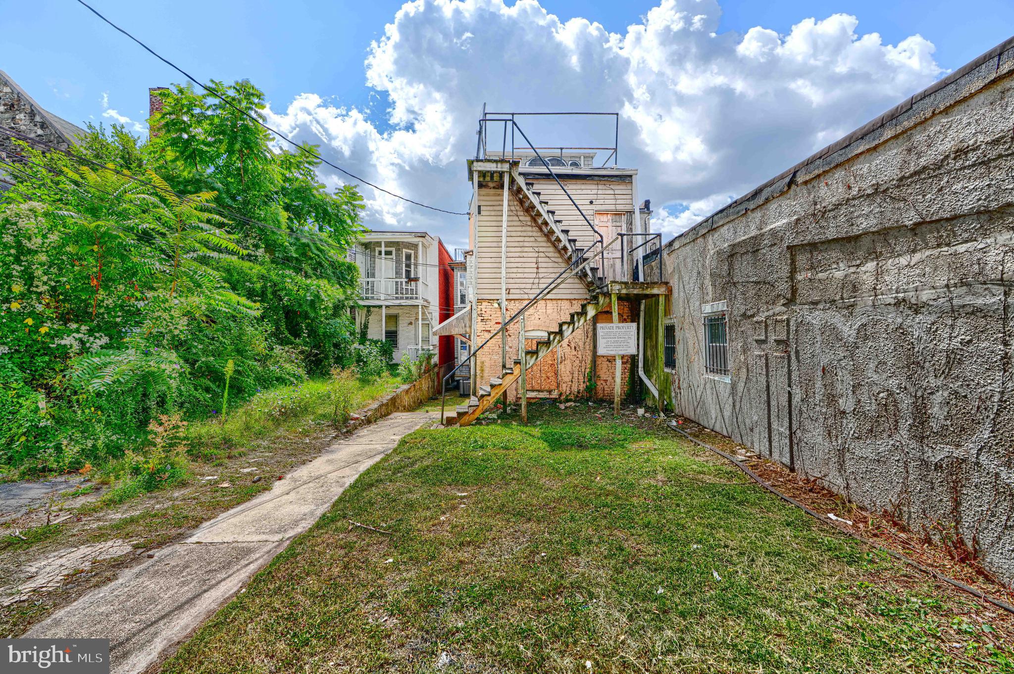 CHARLES VILLAGE - Residential Income