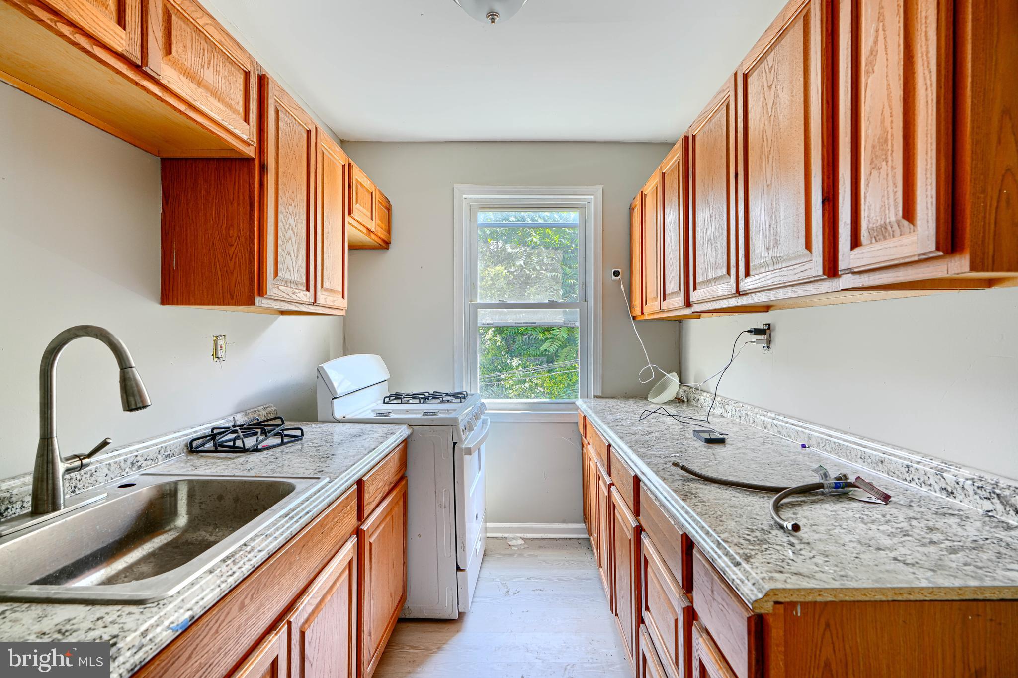 CHARLES VILLAGE - Residential Income