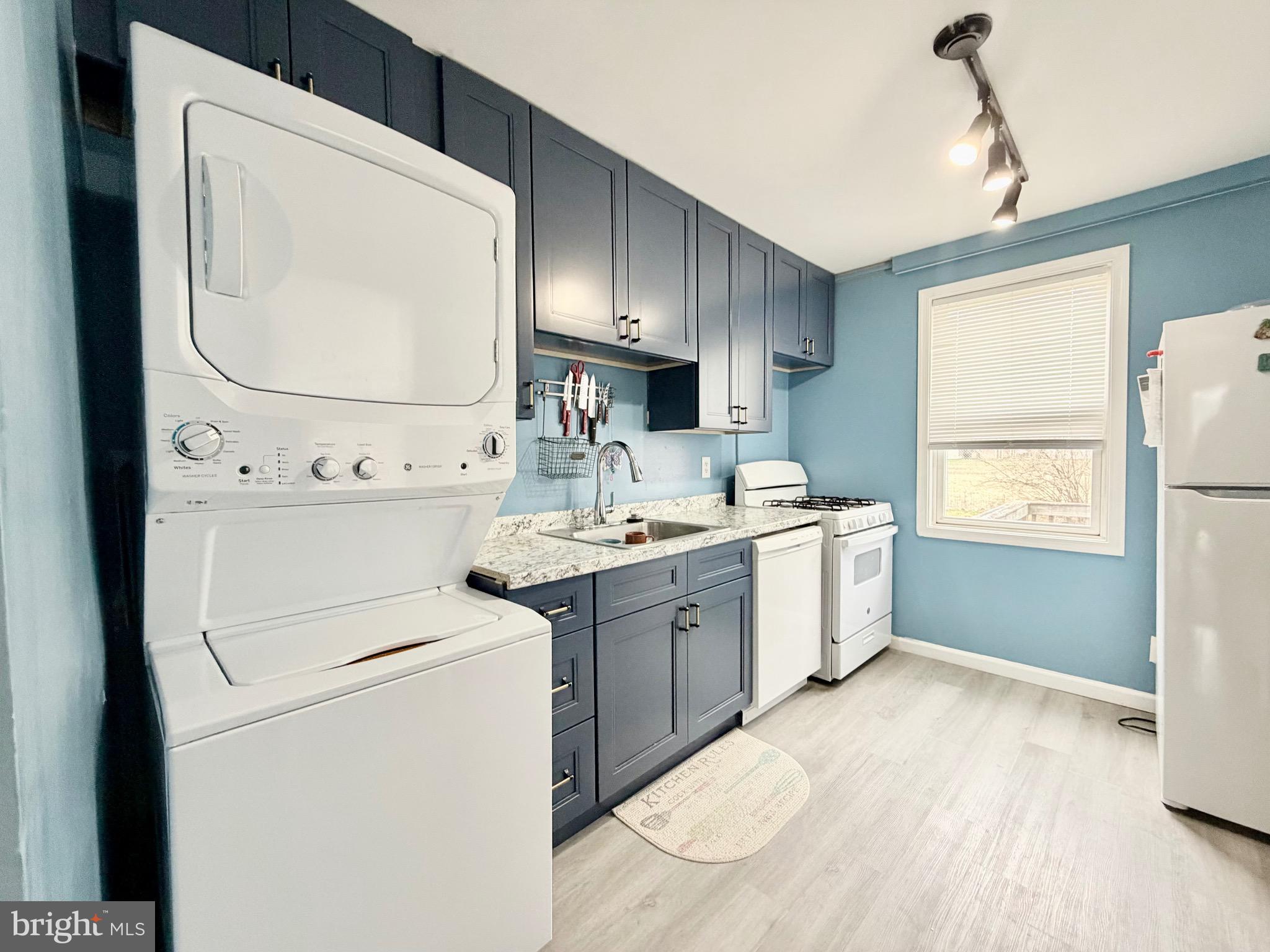 SWAN MEADOWS - Residential