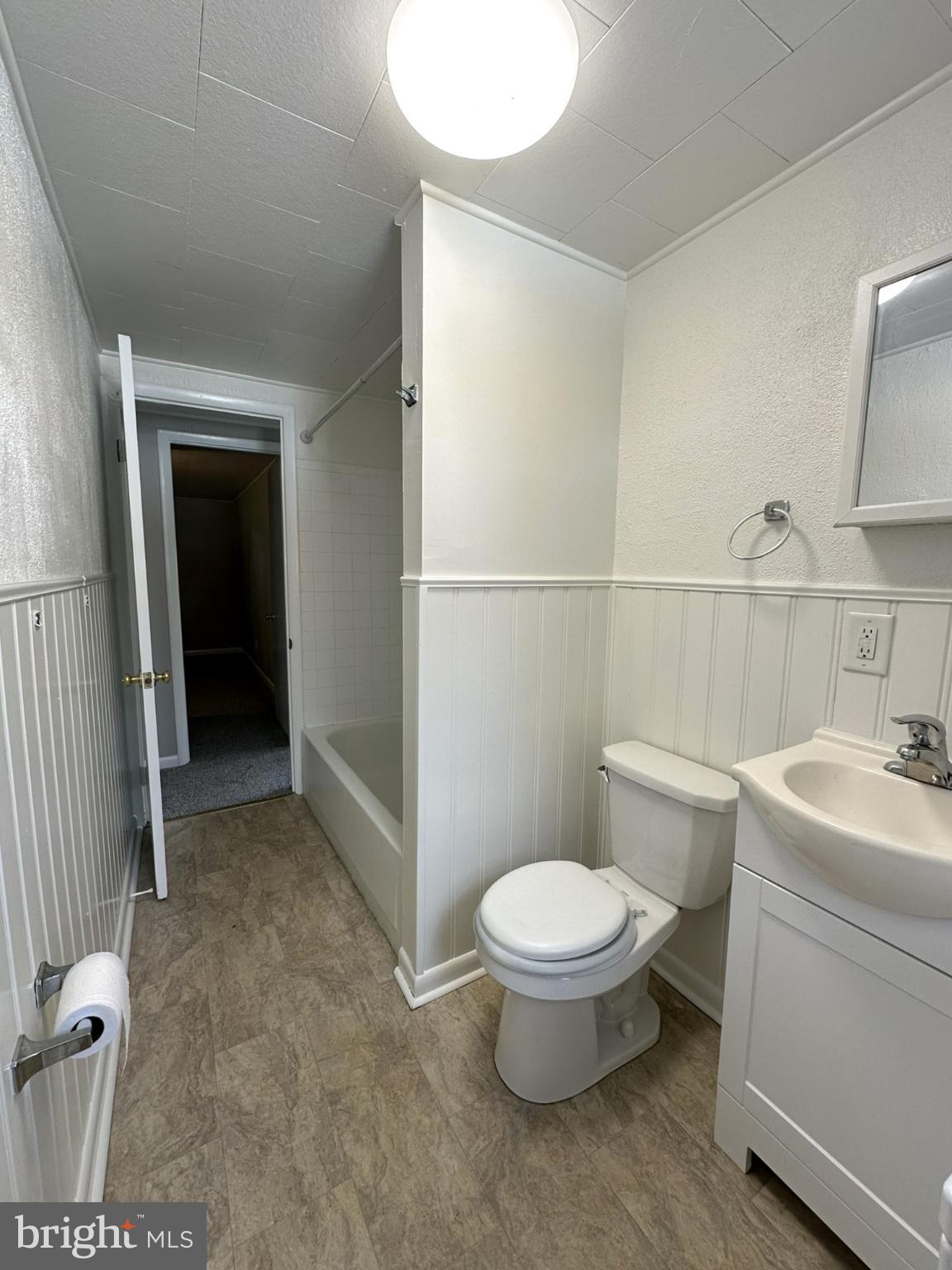 1116 JIMDOT 1118 DRIVE