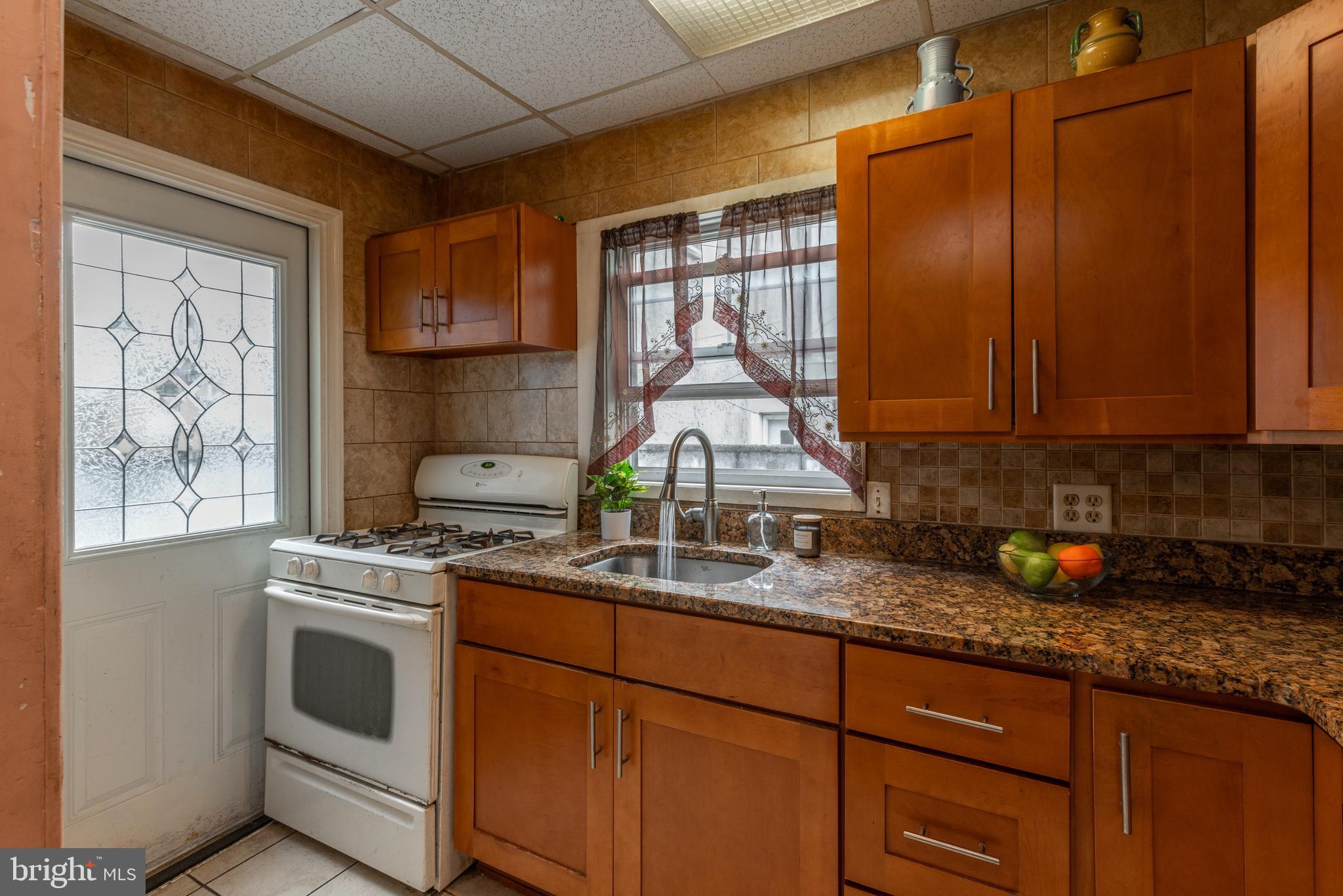 PASSYUNK SQUARE - Residential