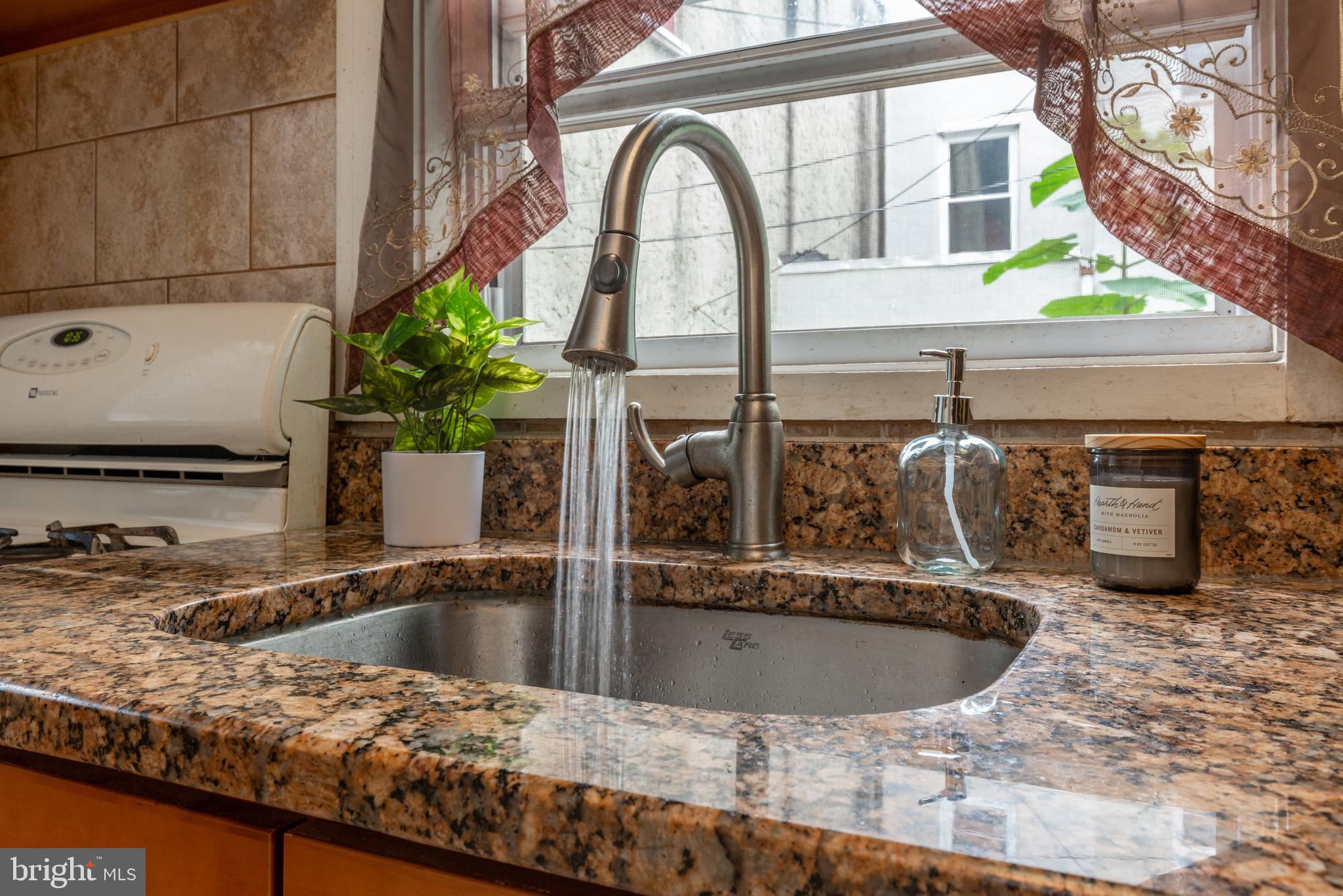 PASSYUNK SQUARE - Residential