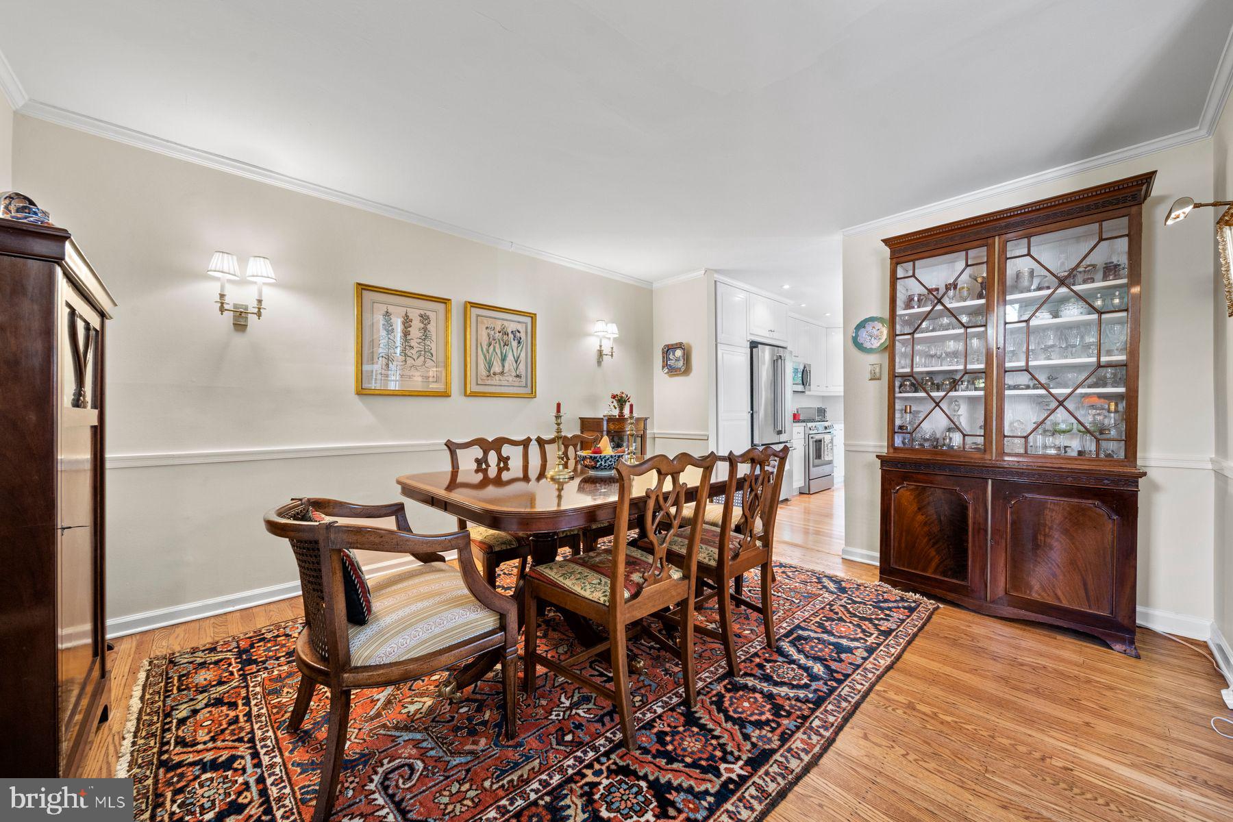 CHESTNUT HILL - Residential