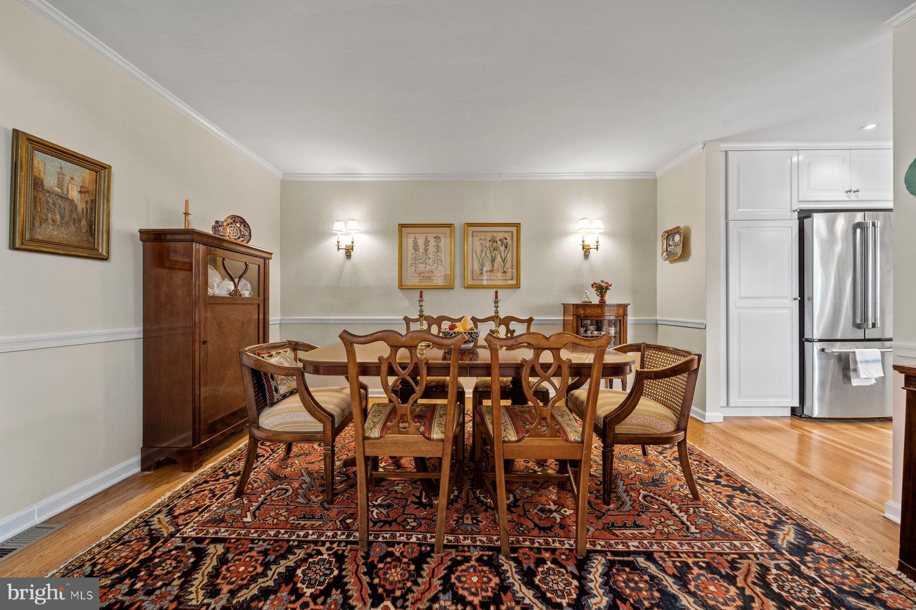 CHESTNUT HILL - Residential