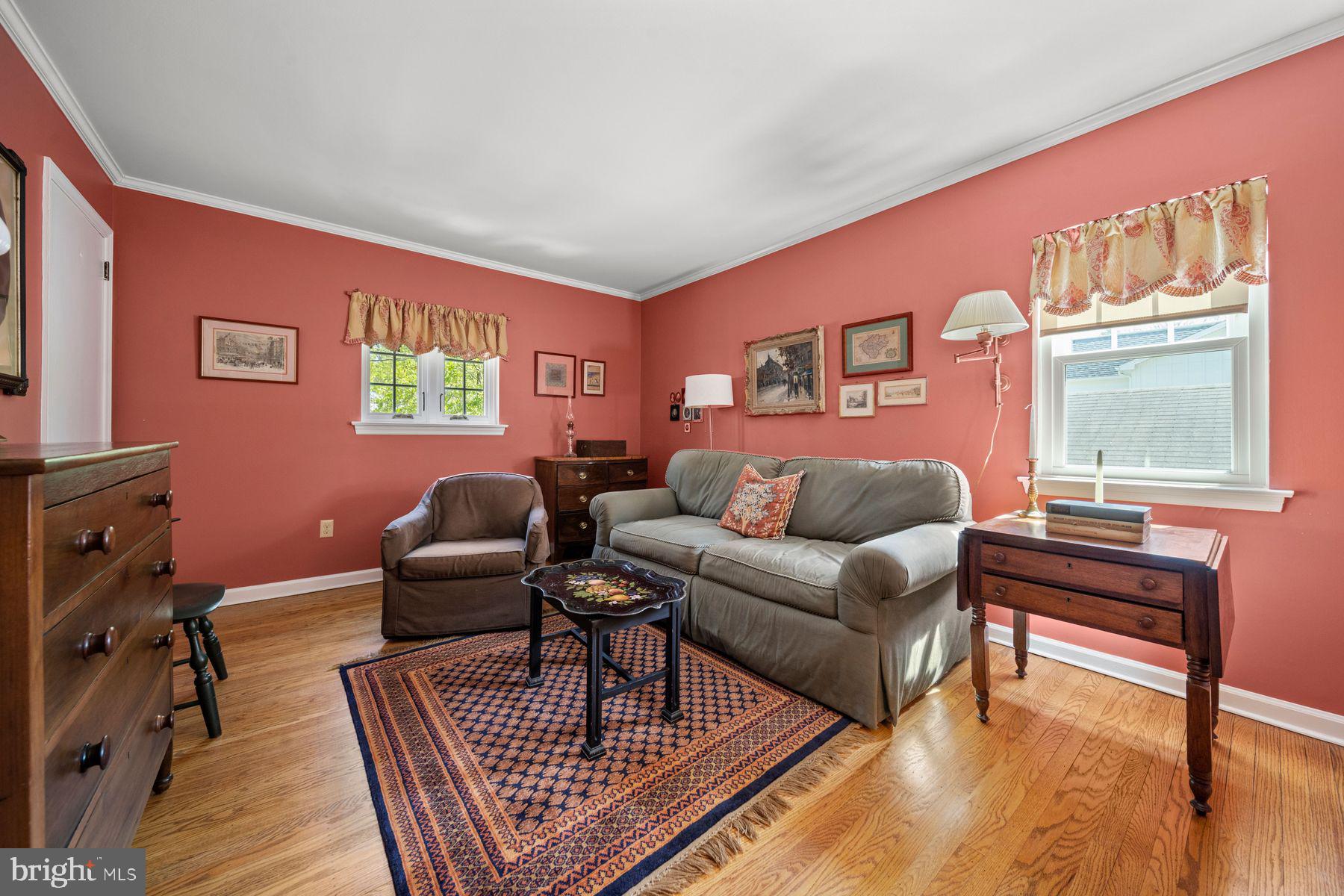 CHESTNUT HILL - Residential