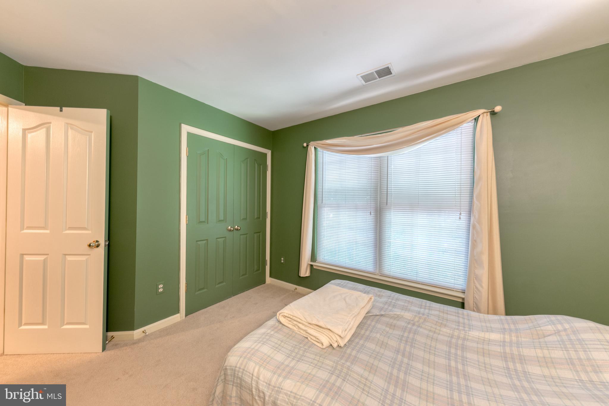 RUSSETT - Residential Lease