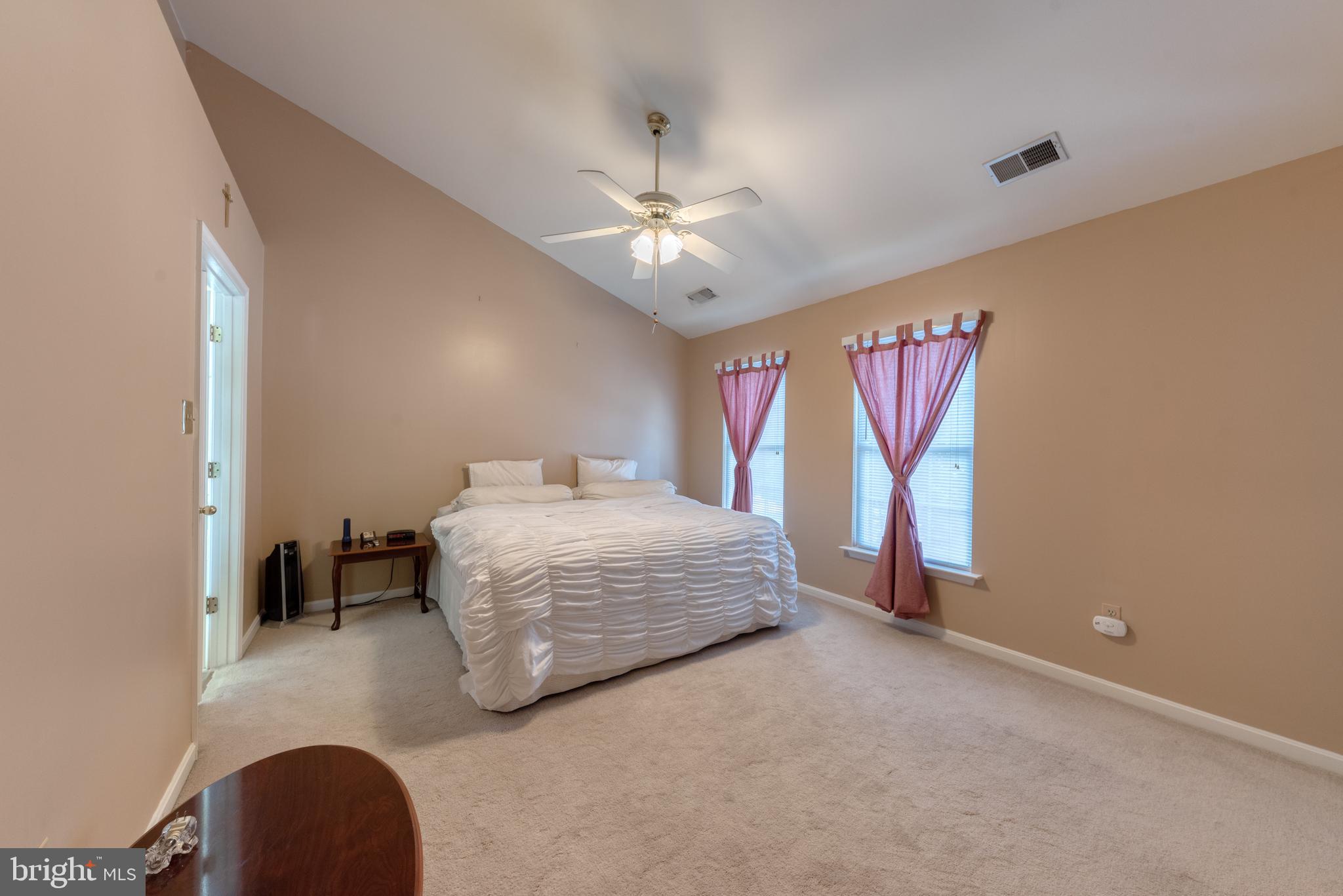 RUSSETT - Residential Lease