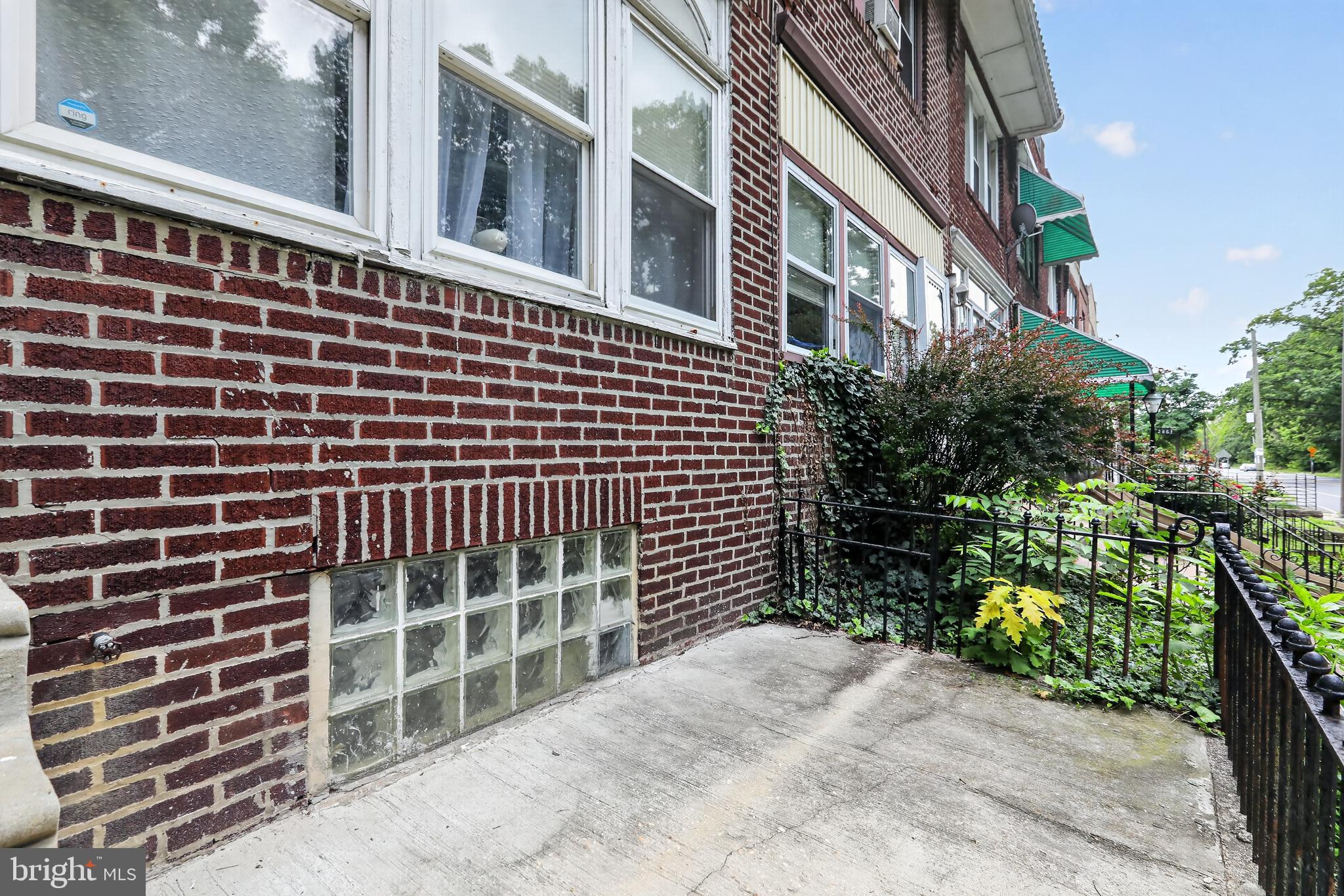 2055 COBBS CREEK PARKWAY