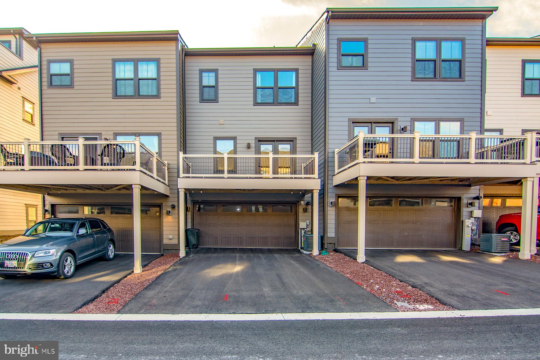 GREENLEIGH AT CROSSROADS - Residential Lease