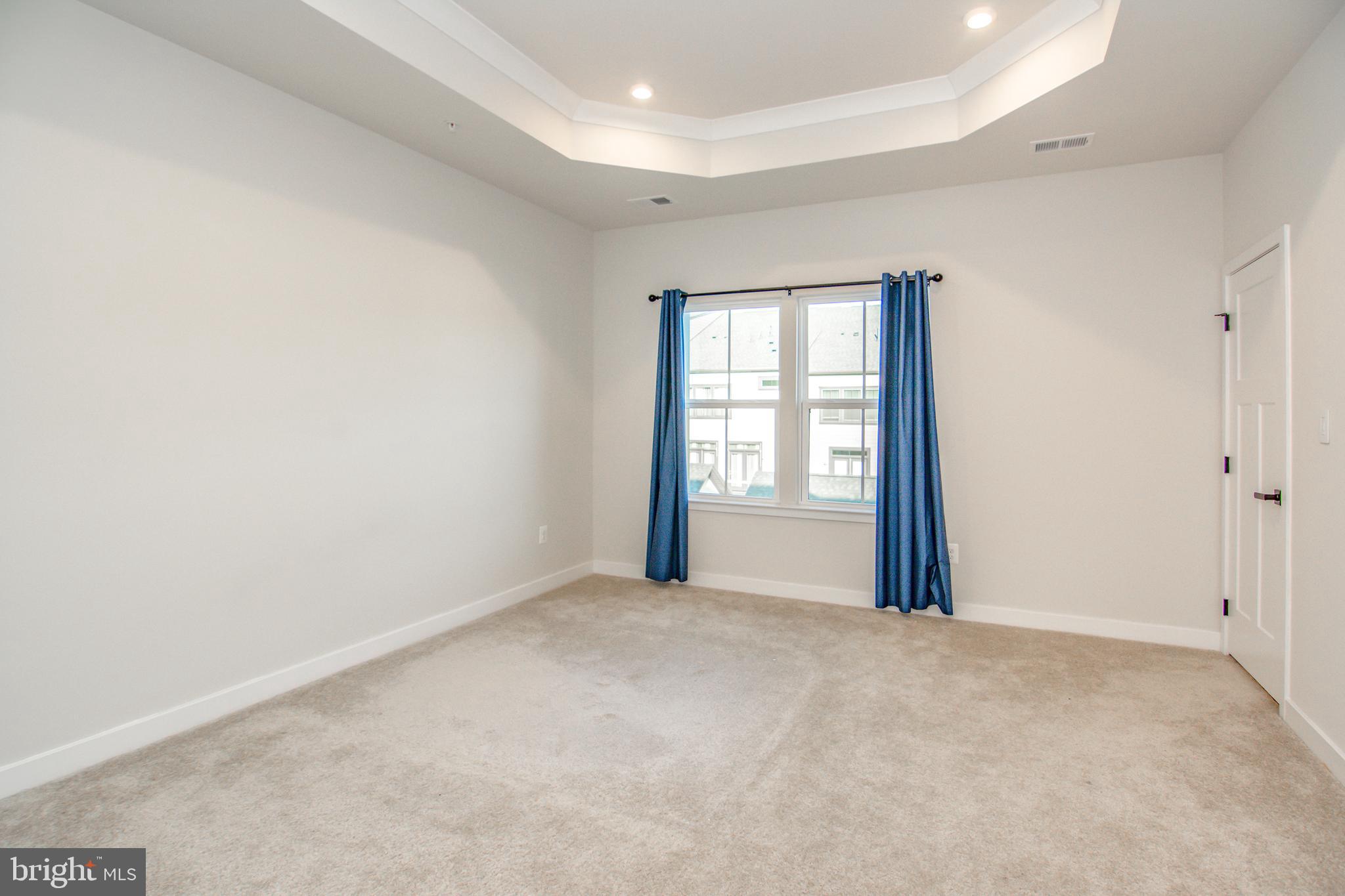 GREENLEIGH AT CROSSROADS - Residential Lease