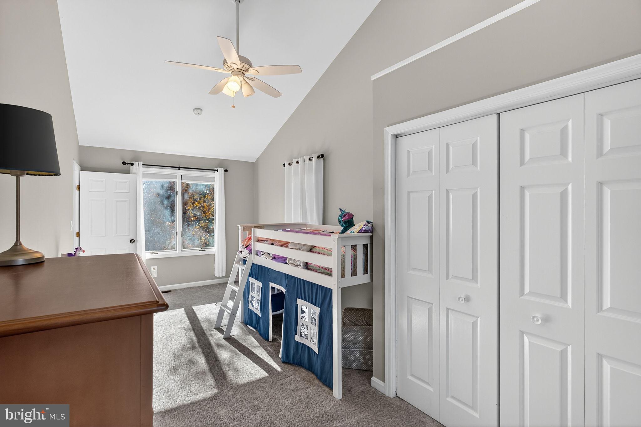 MADISON MANOR - Residential