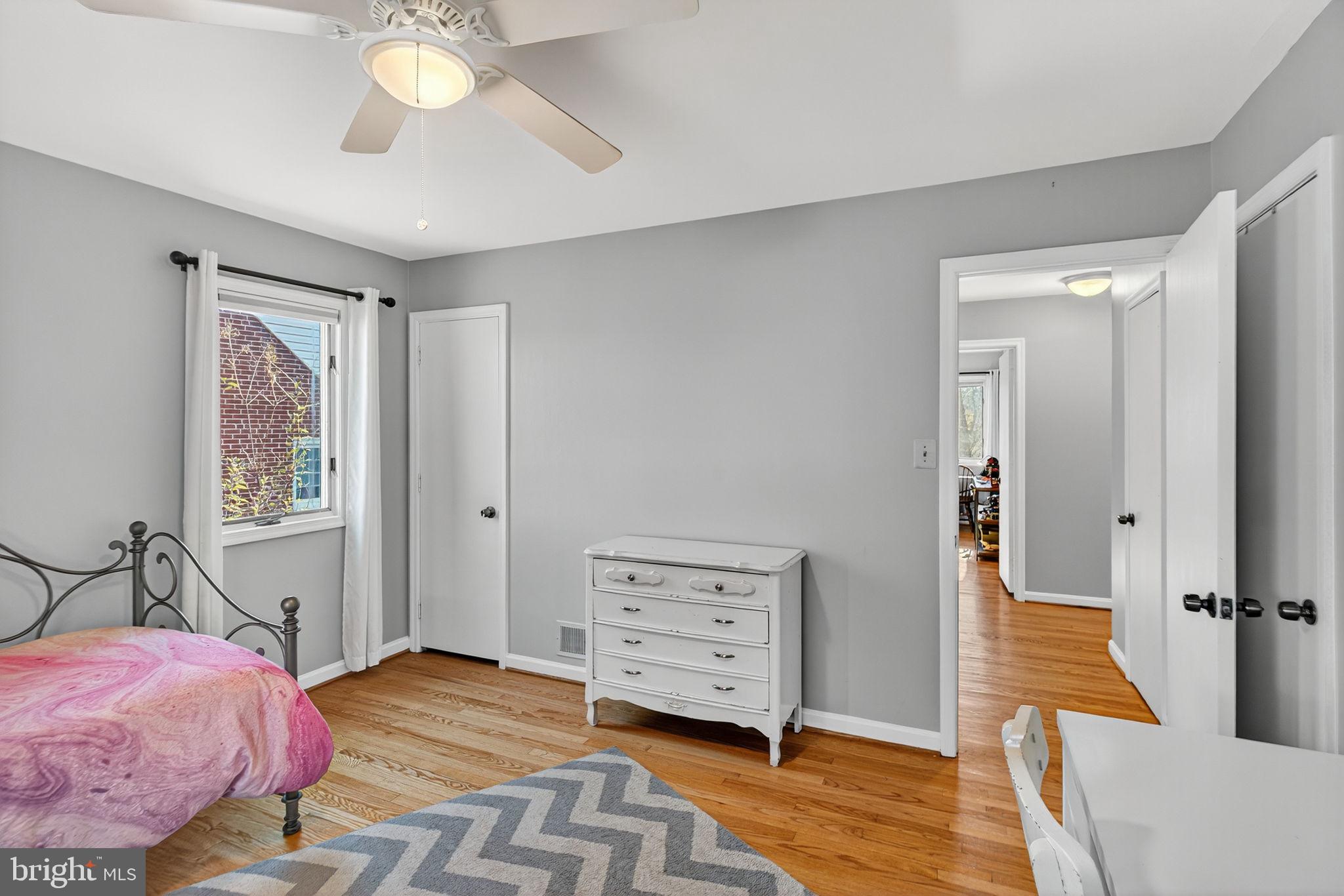 MADISON MANOR - Residential