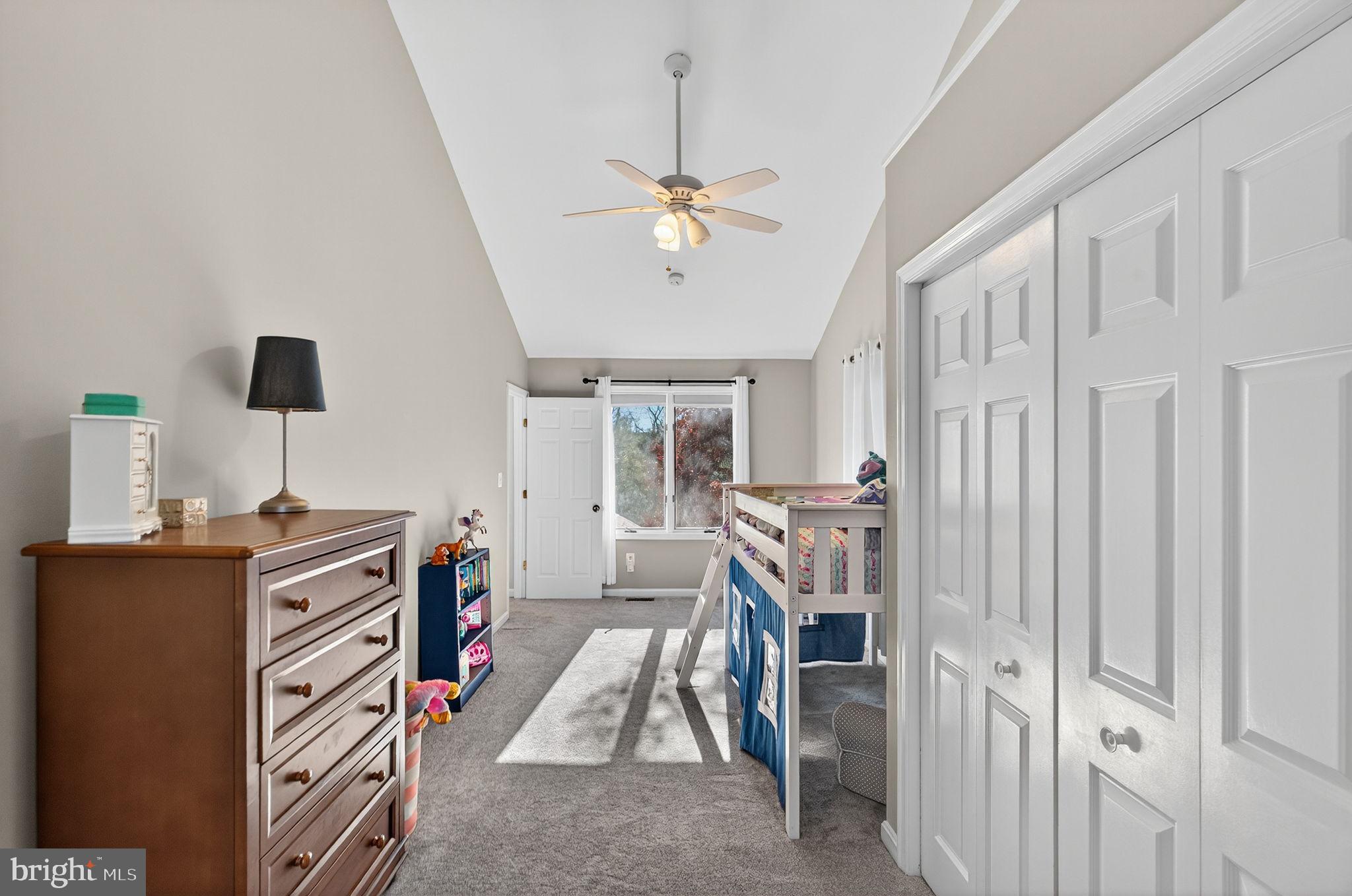 MADISON MANOR - Residential