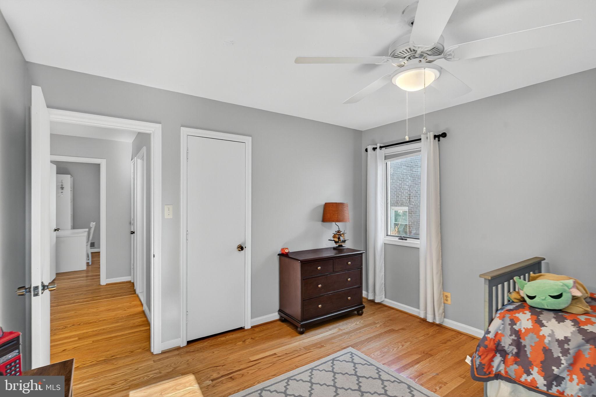 MADISON MANOR - Residential