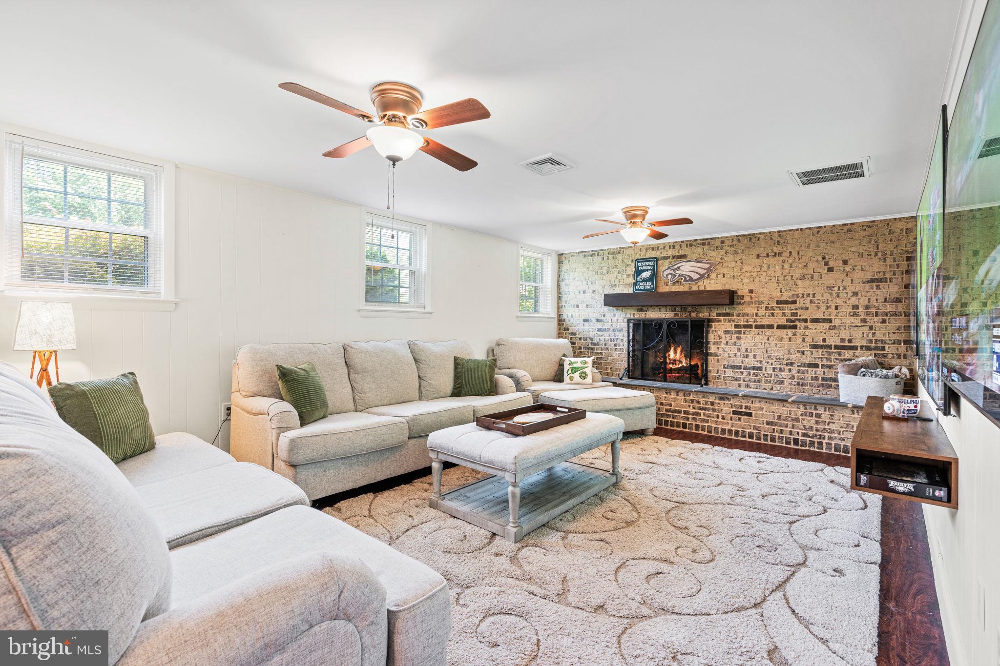 DEIMLER MANOR - Residential