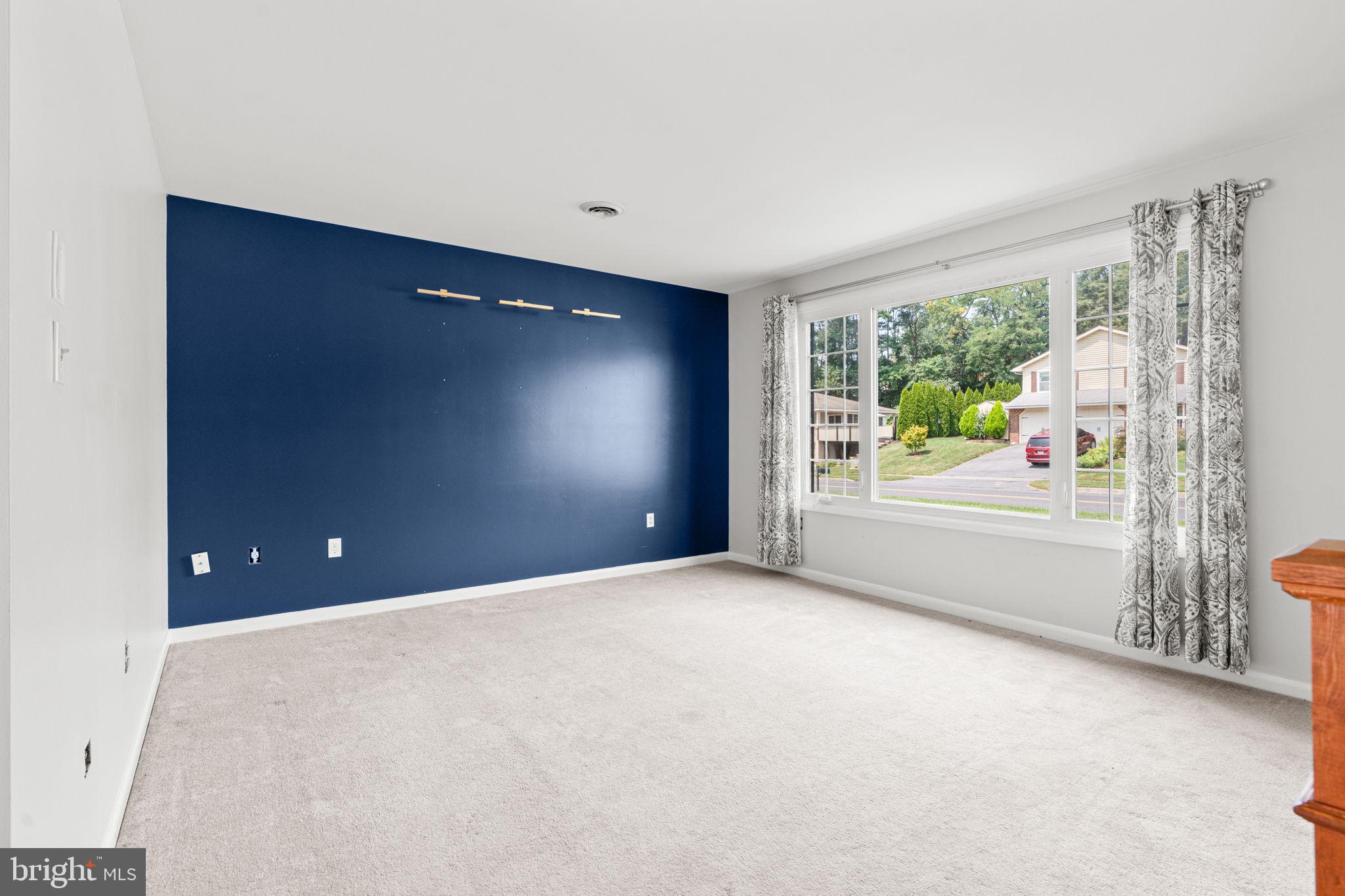 DEIMLER MANOR - Residential