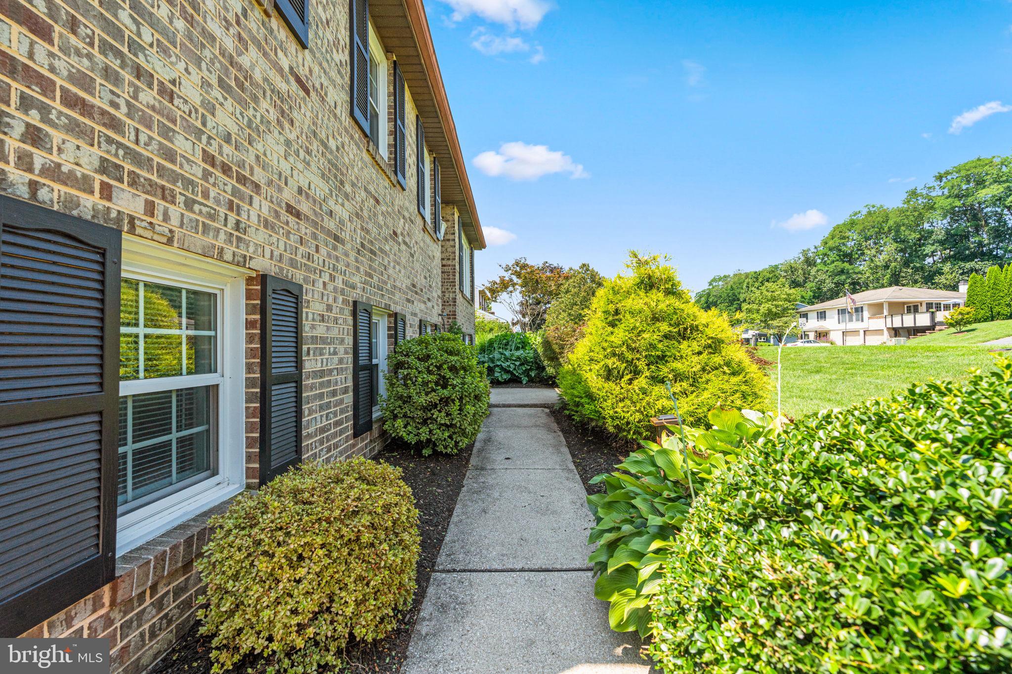 DEIMLER MANOR - Residential