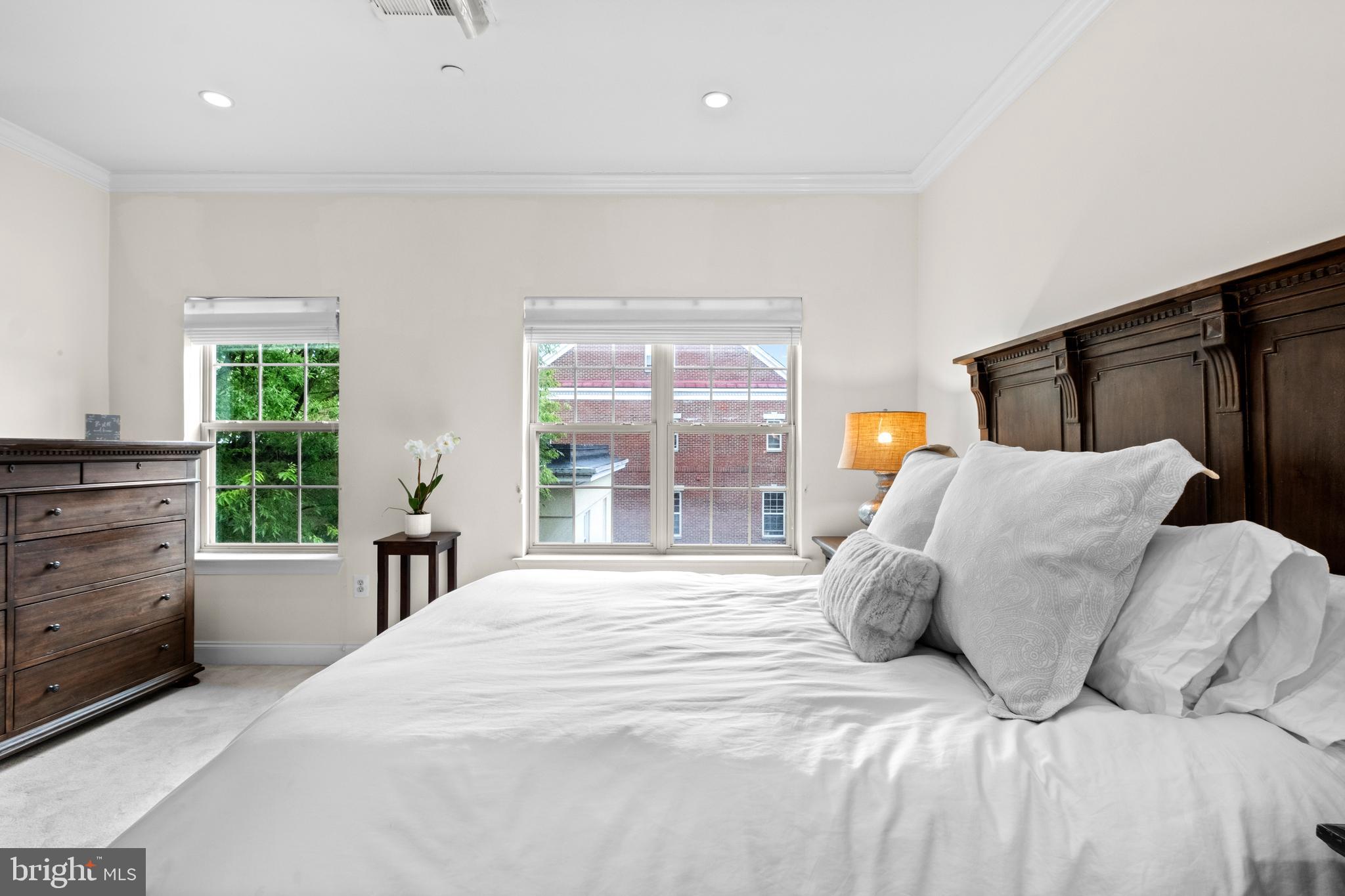 NAVAL SQUARE - Residential