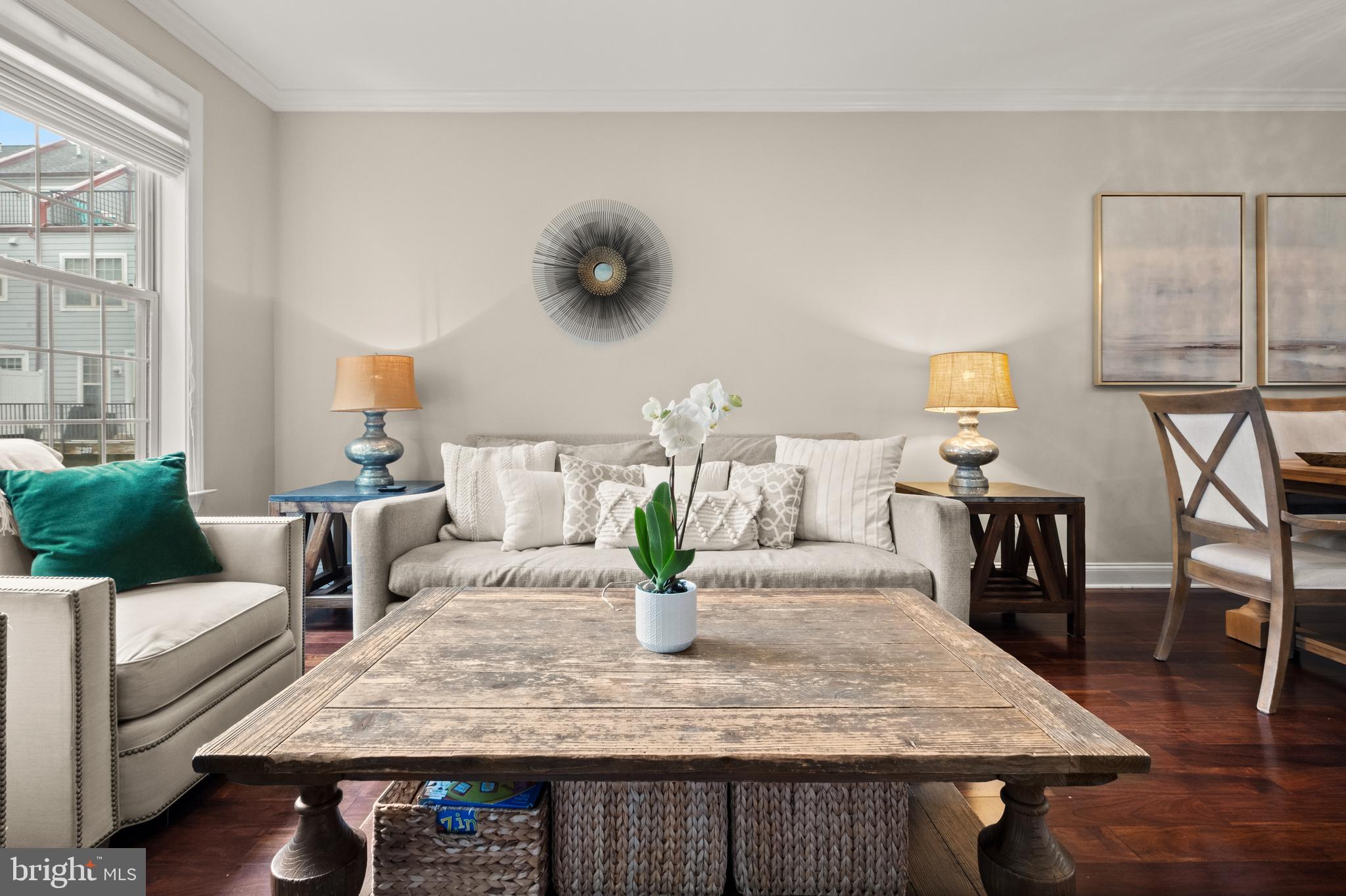 NAVAL SQUARE - Residential