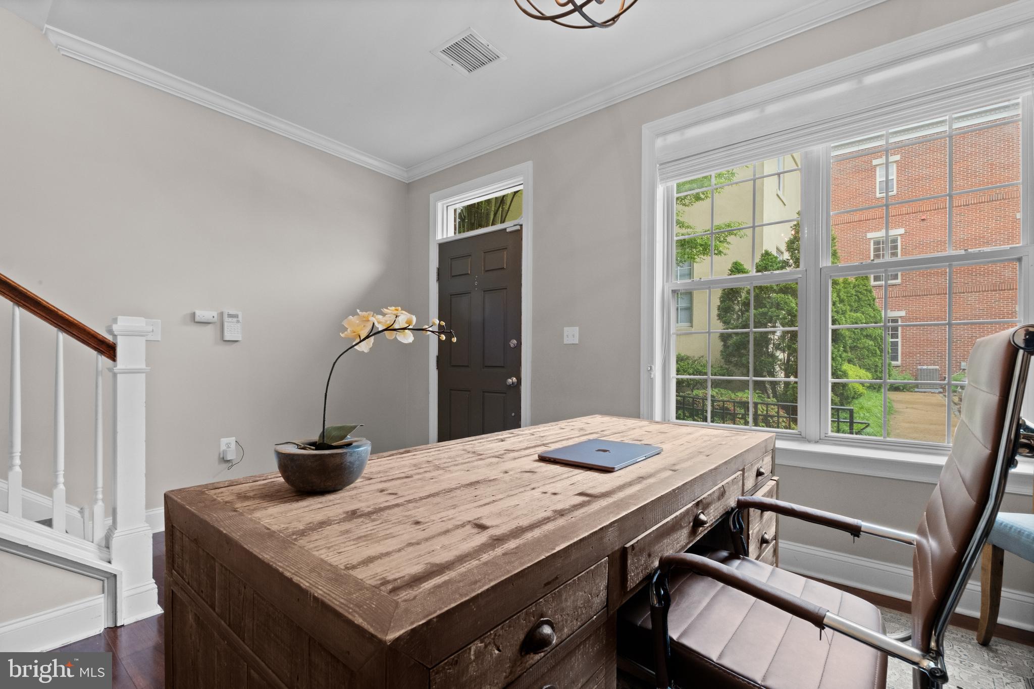 NAVAL SQUARE - Residential