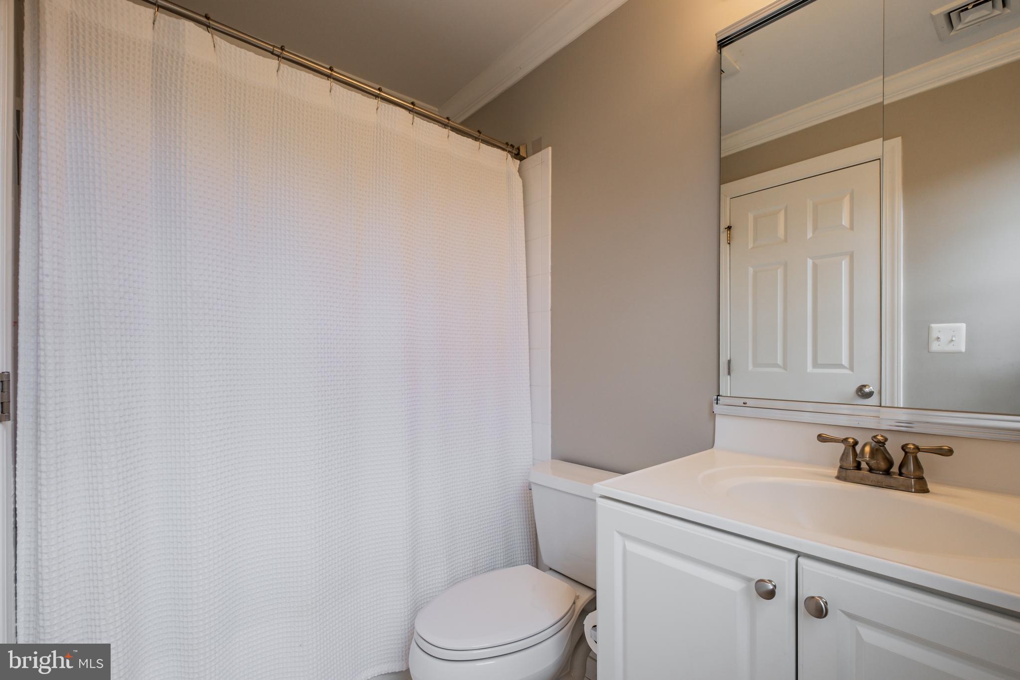 NAVAL SQUARE - Residential