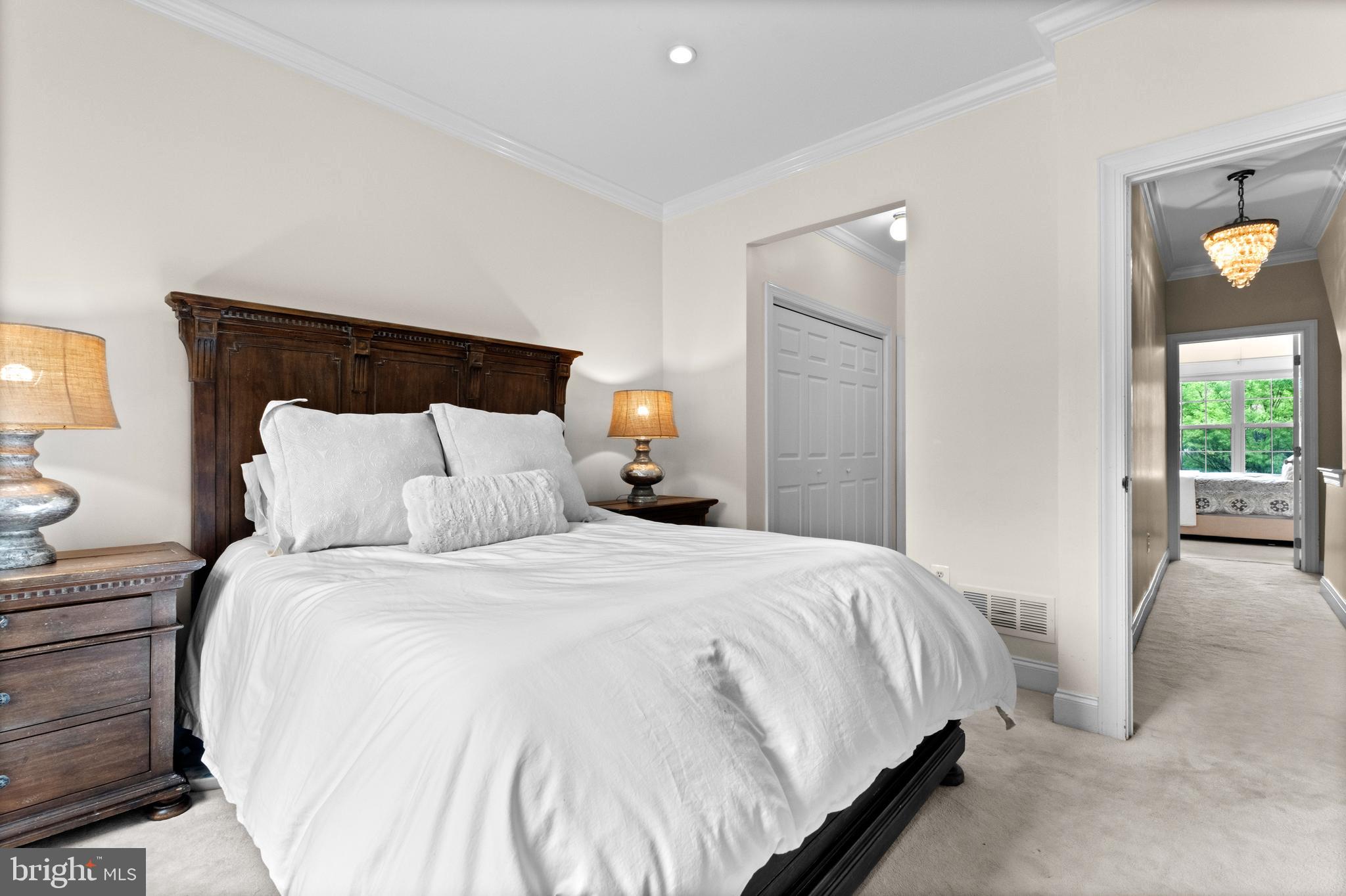 NAVAL SQUARE - Residential